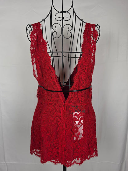 Gucci-Top-in-Pizzo-Floreale-con-Scollo-a-V-e-Cintura-Logo-G-Rosso-70134000189764 - Pally Vintage Closet