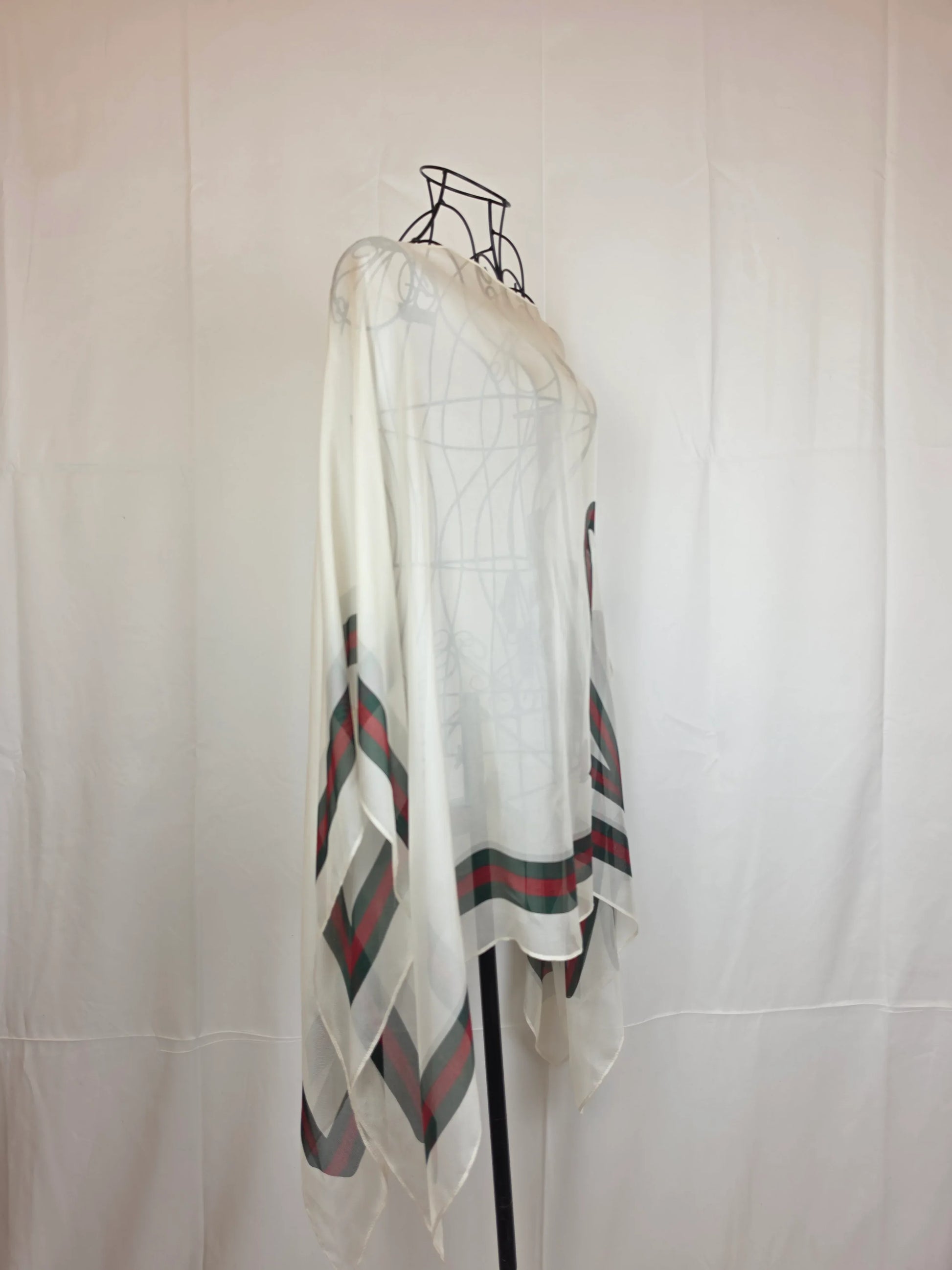 Gucci-Vintage-Stola-in-Chiffon-Bianco-70263516070212 - Pally Vintage Closet