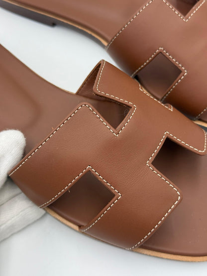 Hermès Sandali Oran in Pelle Gold Marrone - Pally Vintage Closet