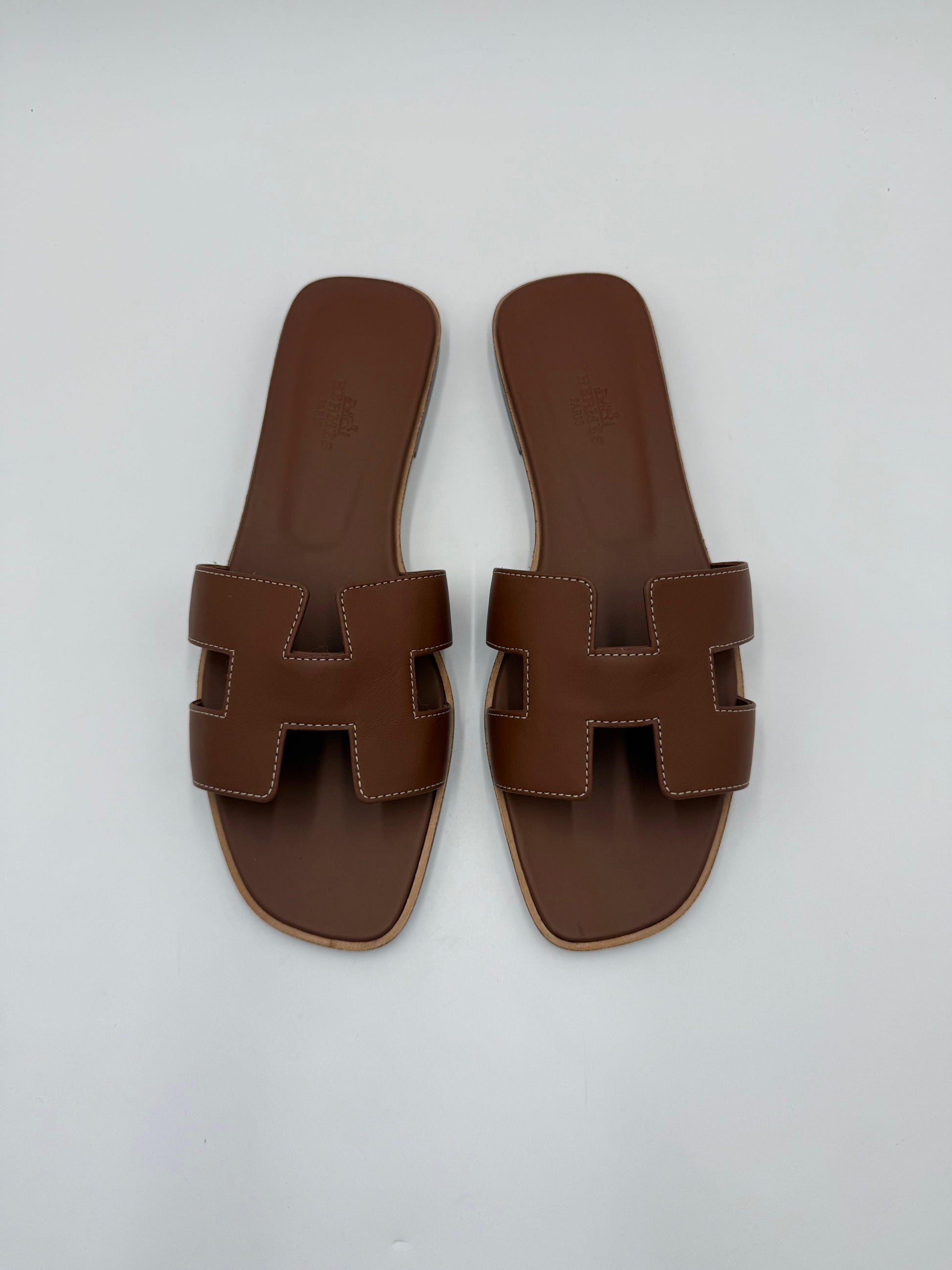 Hermès Sandali Oran in Pelle Gold Marrone - Pally Vintage Closet