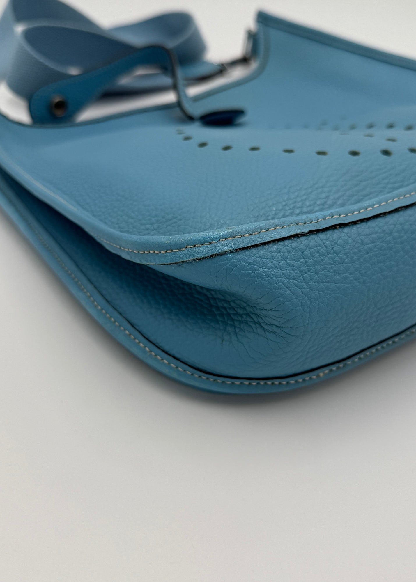 Hermes Borsa Evelyne III PM in Pelle Taurillon Clemence Celeste