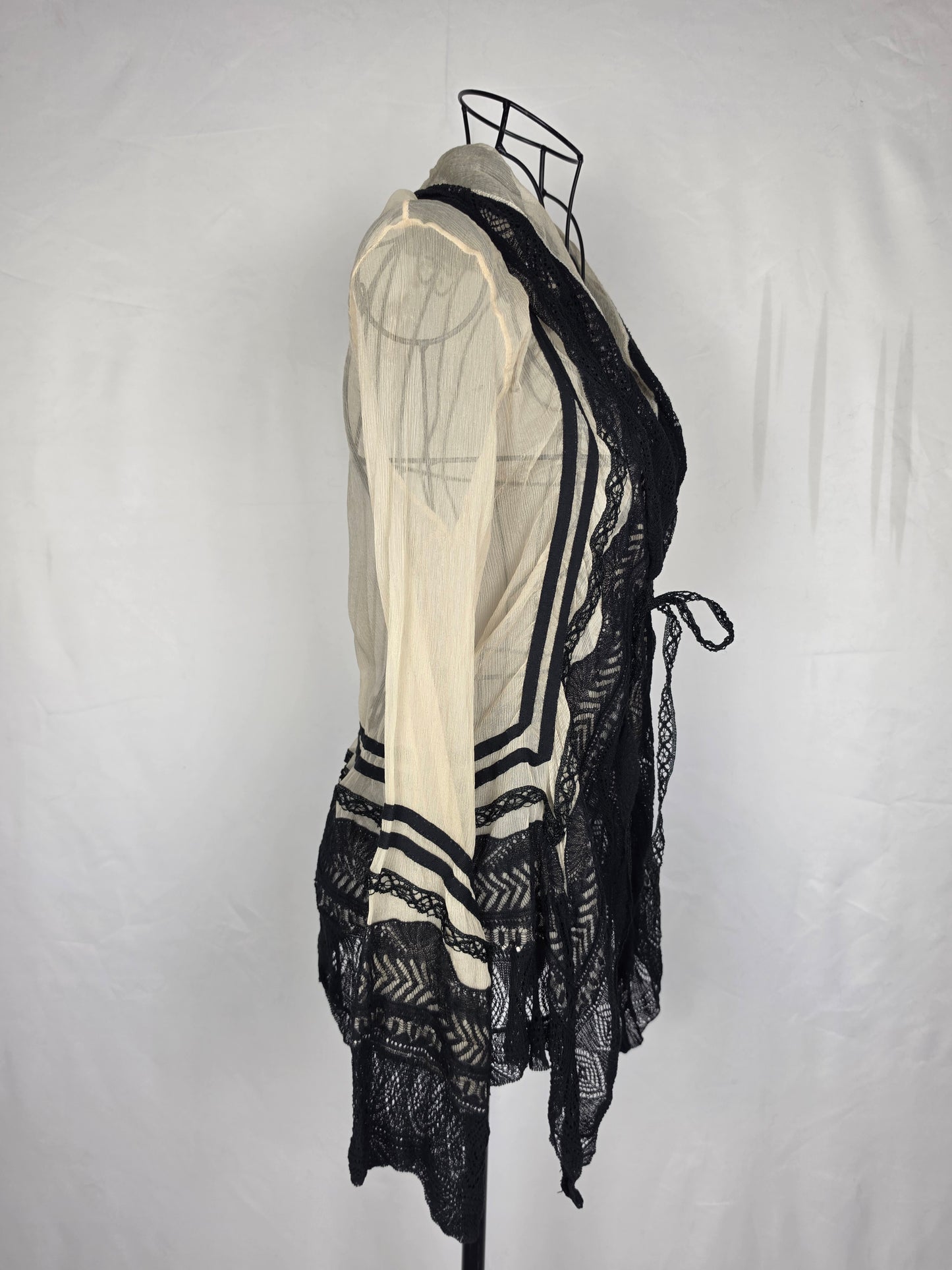 Jean Paul Gaultier Cardigan Vintage Effetto Stropicciato e Pizzo Nero - Pally Vintage Closet