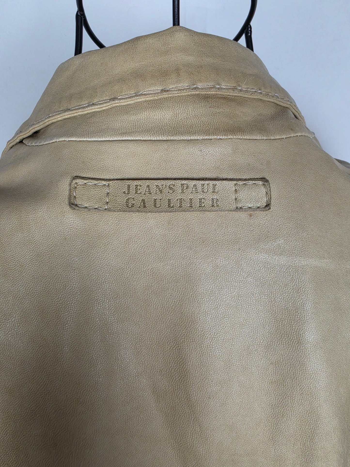 Jean Paul Gaultier Jeans Giacca in Pelle Vintage Stile Safari Beige - Pally Vintage Closet
