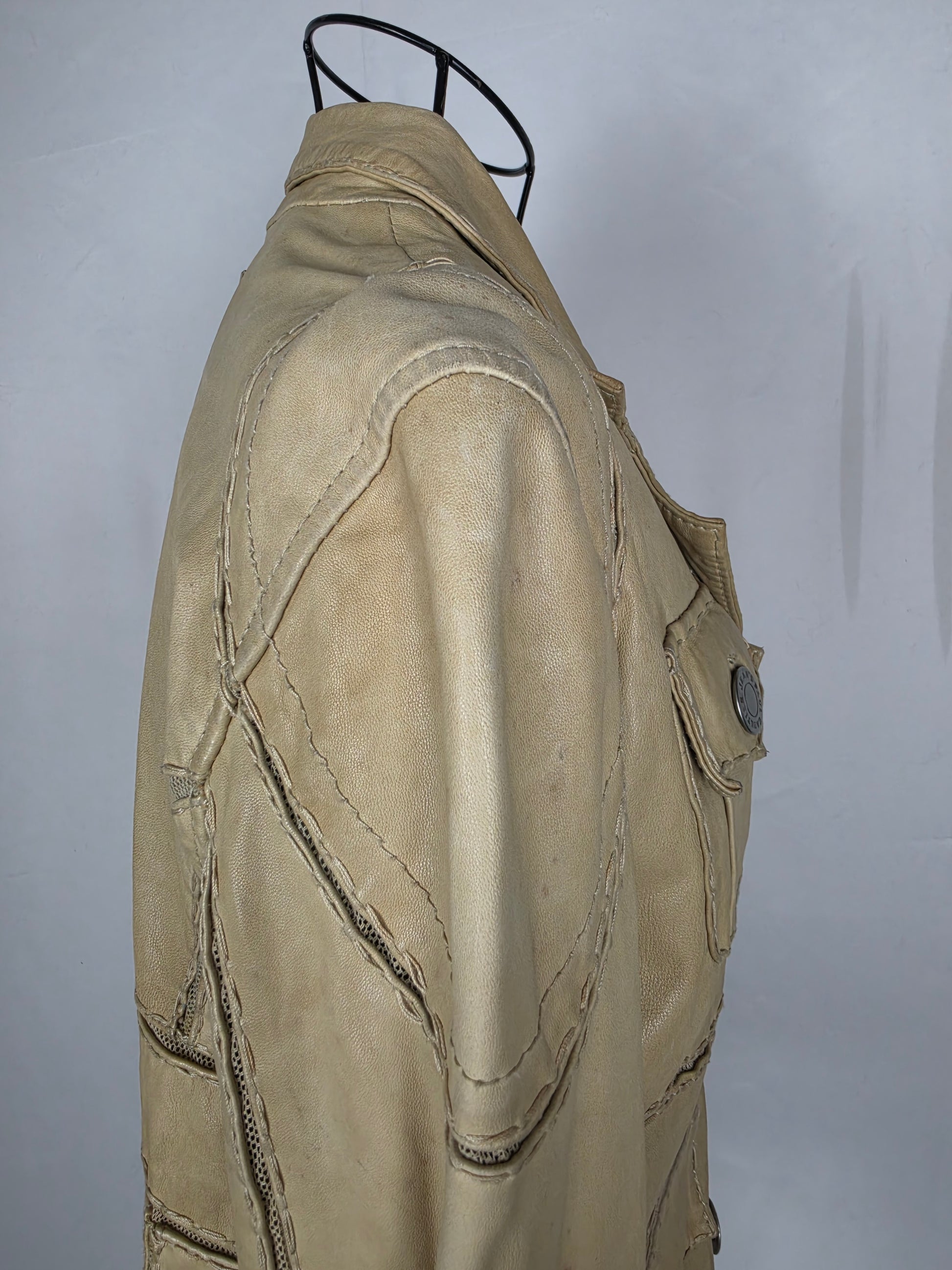 Jean Paul Gaultier Jeans Giacca in Pelle Vintage Stile Safari Beige - Pally Vintage Closet