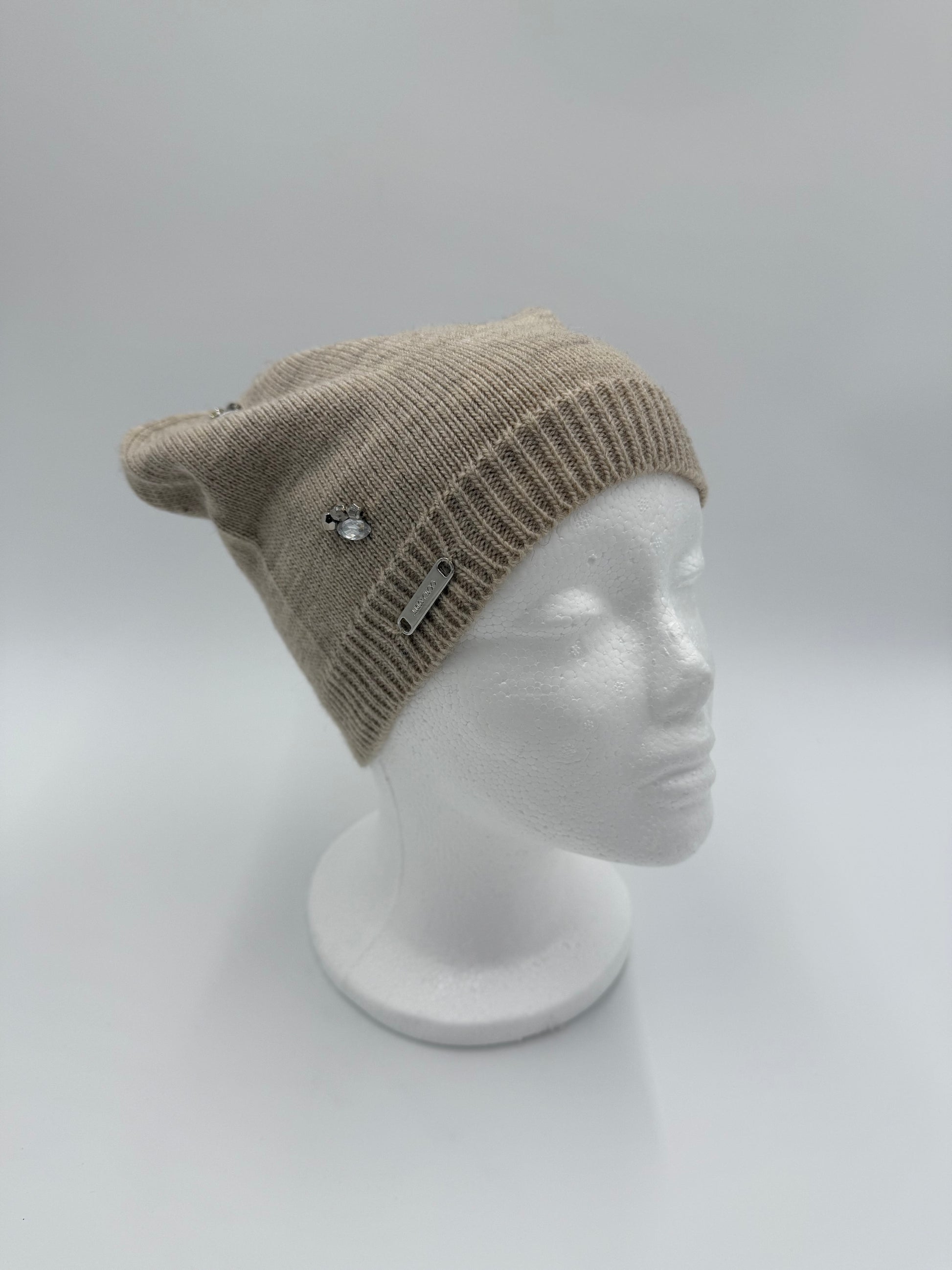 Jimmy Choo Berretto in Lana Cashmere con Dettagli Gioiello - Pally Vintage Closet