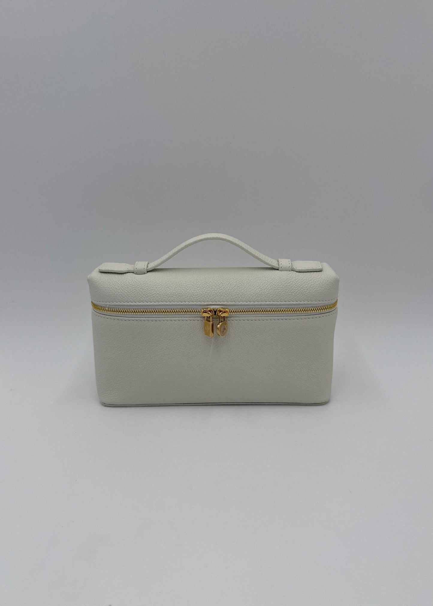 Loro Piana Borsa Extra Pocket L19 Pelle di Vitello Martellata Bianca - Pally Vintage Closet
