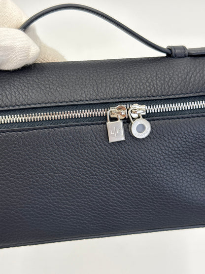 Loro Piana Borsa Extra Pocket L19 Pelle di Vitello Martellata Blu Navy - Pally Vintage Closet