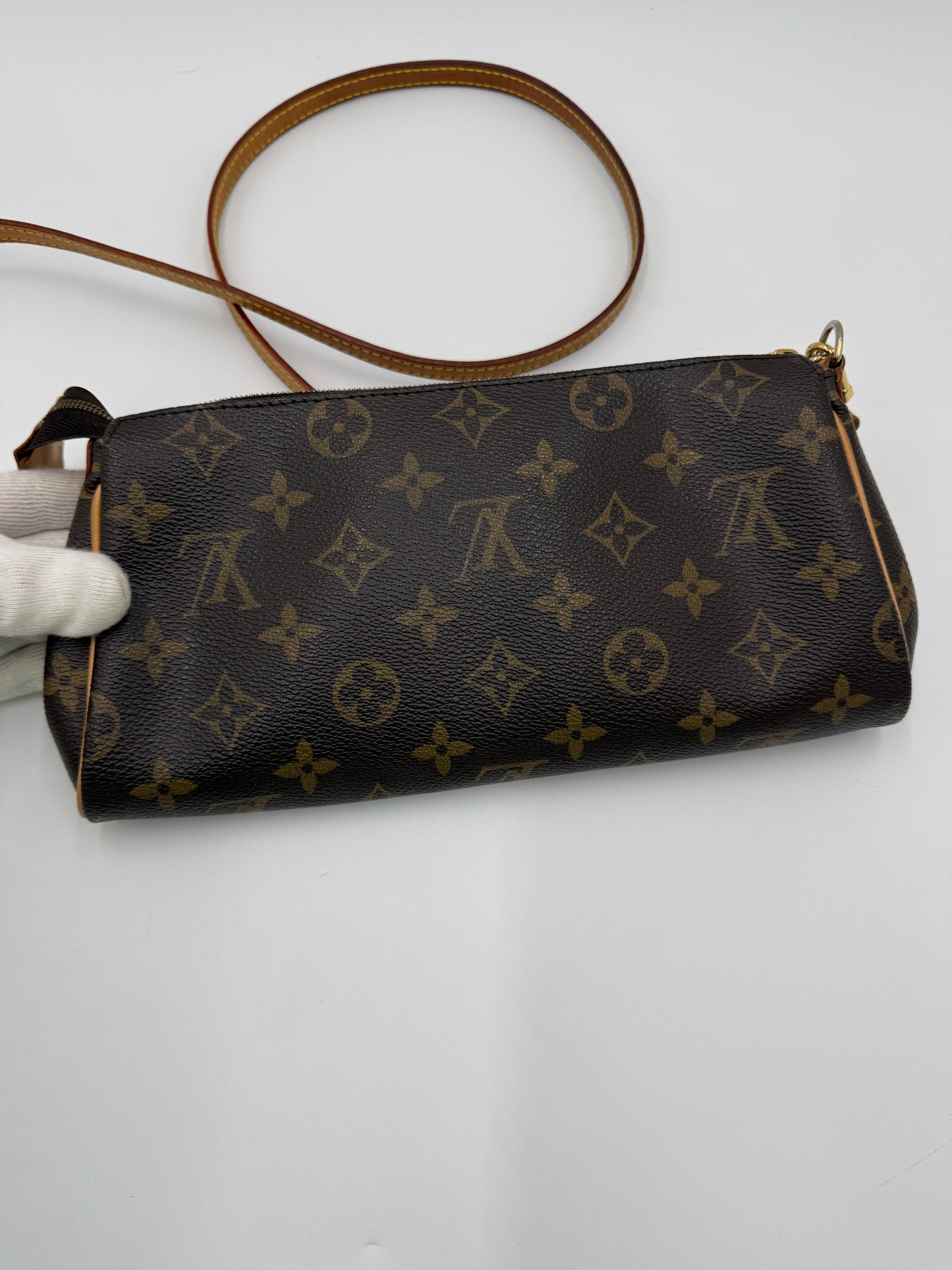 Louis Vuitton Borsa Eva Clutch Monogram Canvas Marrone - Pally Vintage Closet