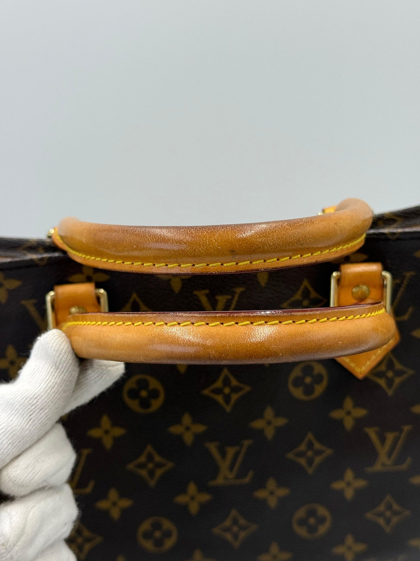 Louis Vuitton Sac Plat Vintage Monogram Brown Handbag