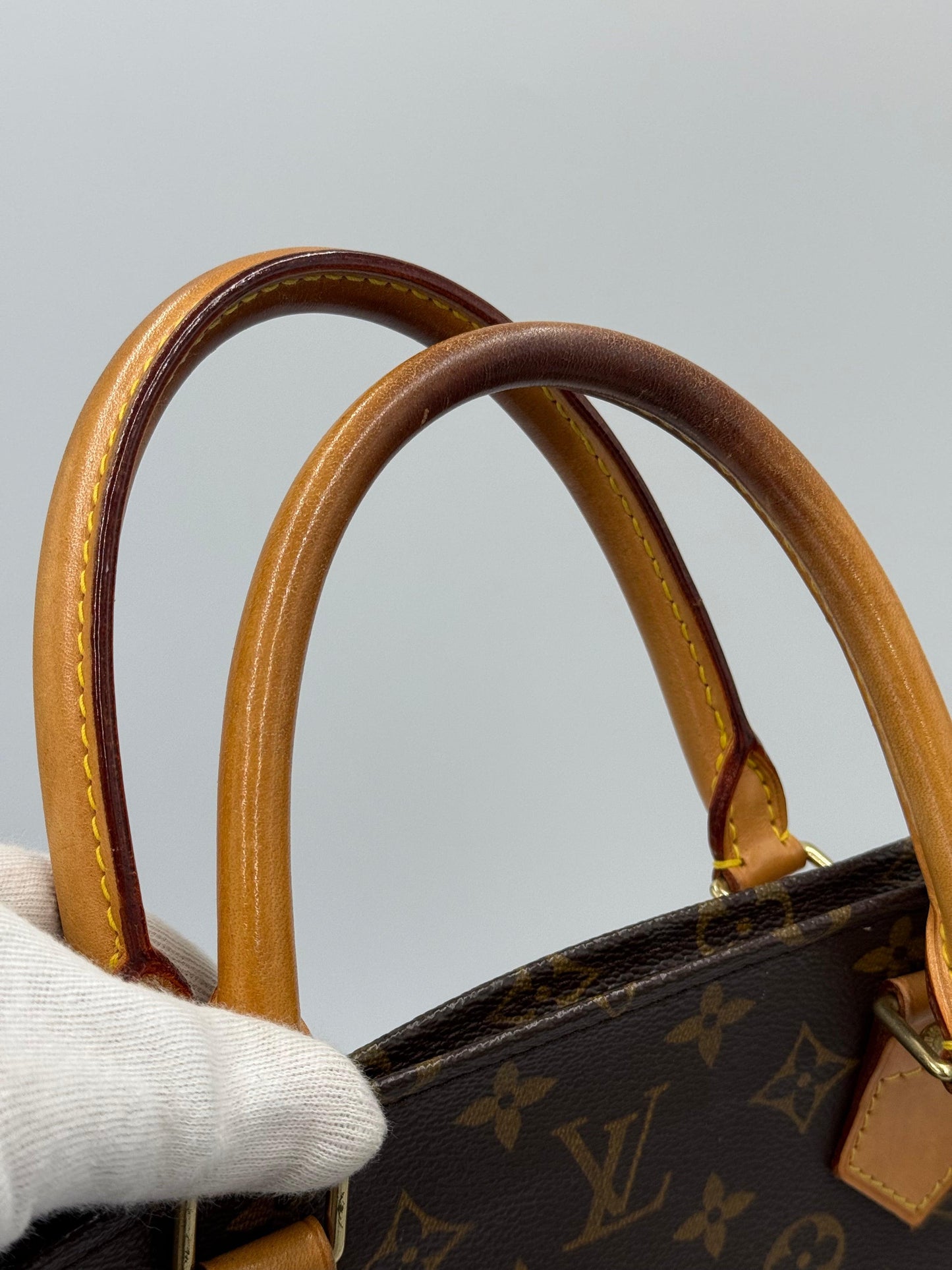 Louis Vuitton Sac Plat Vintage Monogram Brown Handbag