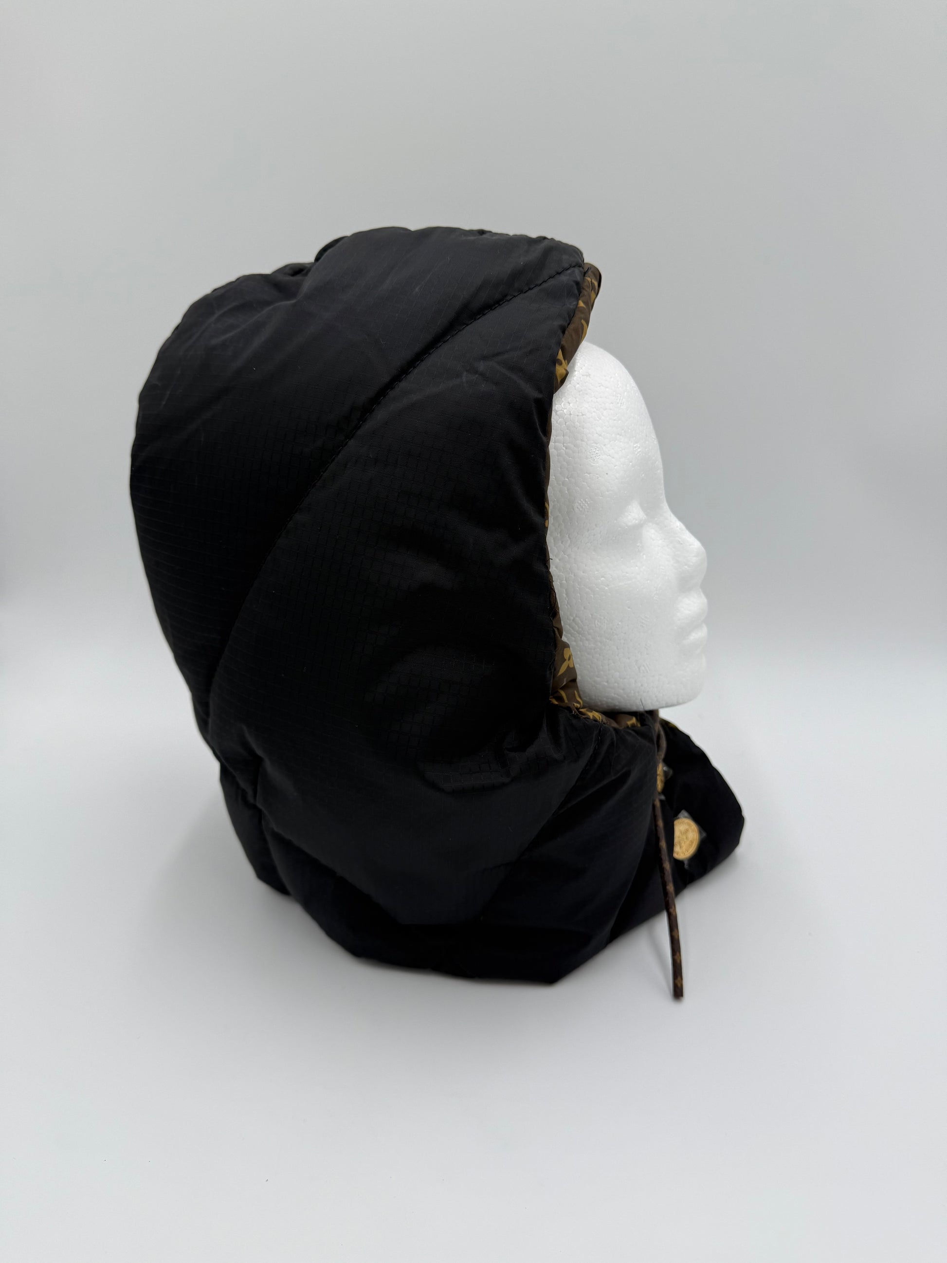 Louis Vuitton Passamontagna Imbottito Reversibile Monogram - Pally Vintage Closet