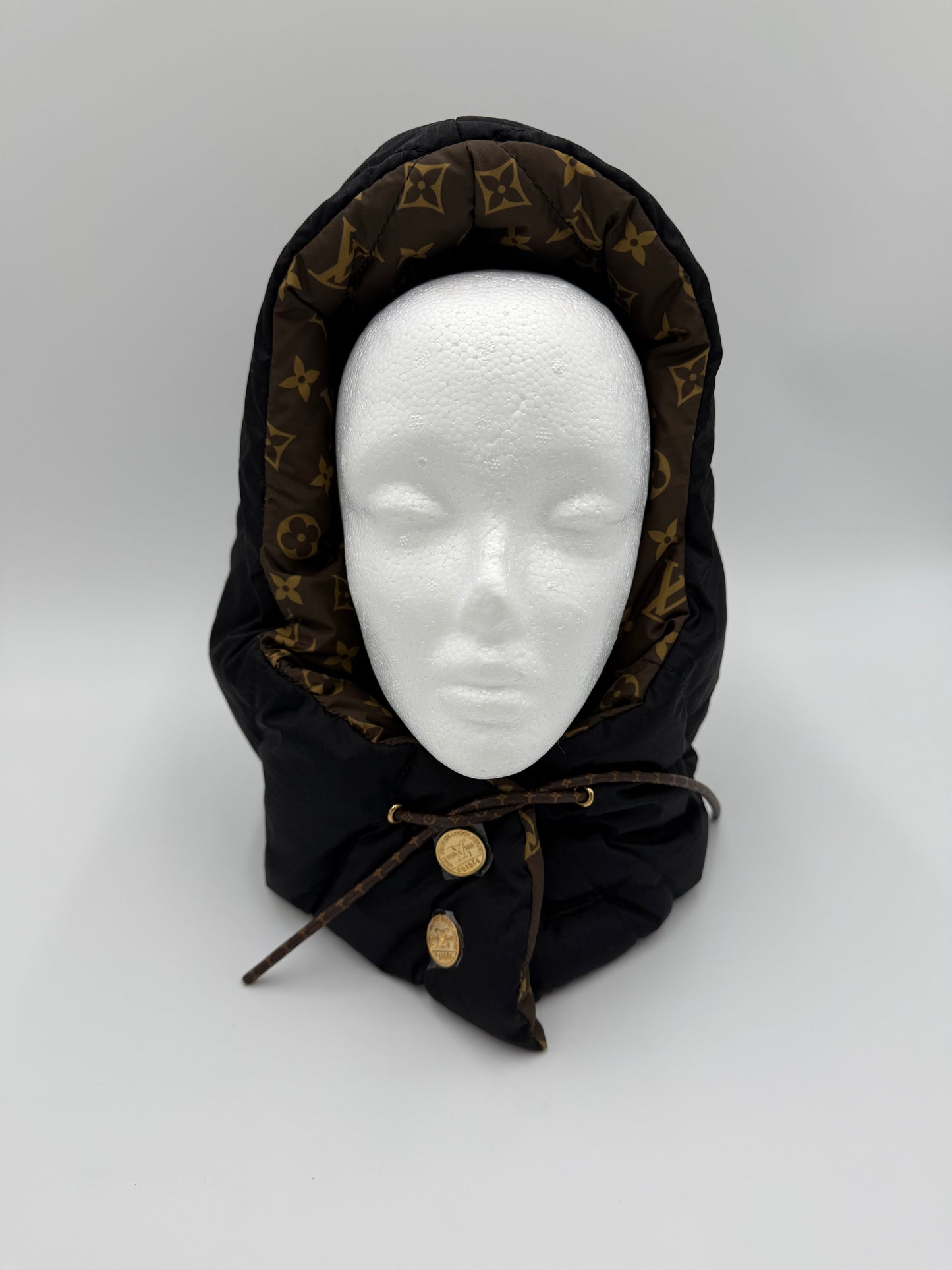 Louis Vuitton Passamontagna Imbottito Reversibile Monogram - Pally Vintage Closet
