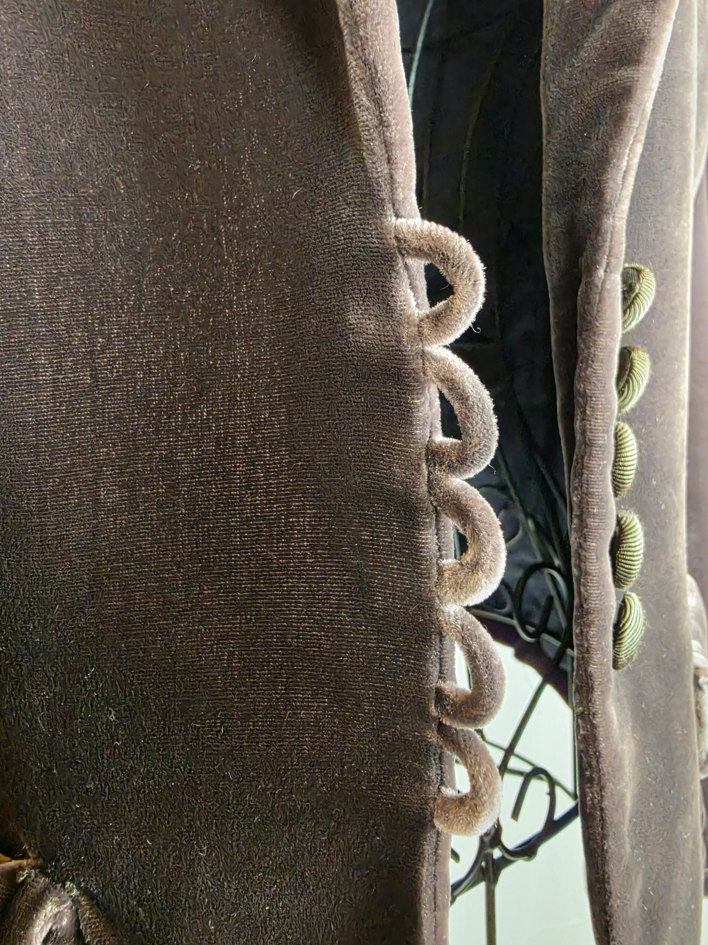 14149243-DF08-4562-812C-D3014575C041 - Pally Vintage Closet