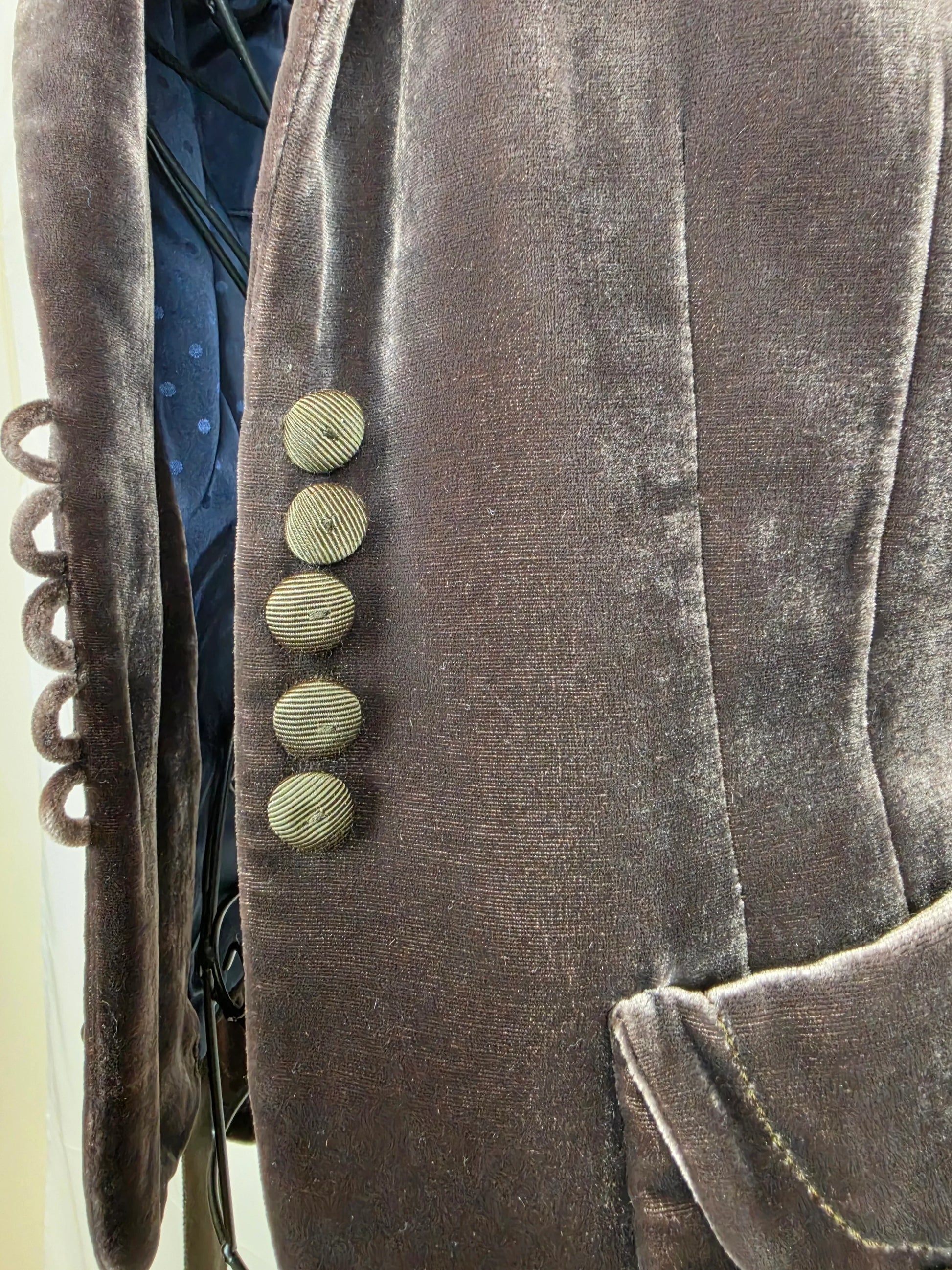 38E9F3E8-DAF6-431D-8CAF-A22779FF4103 - Pally Vintage Closet