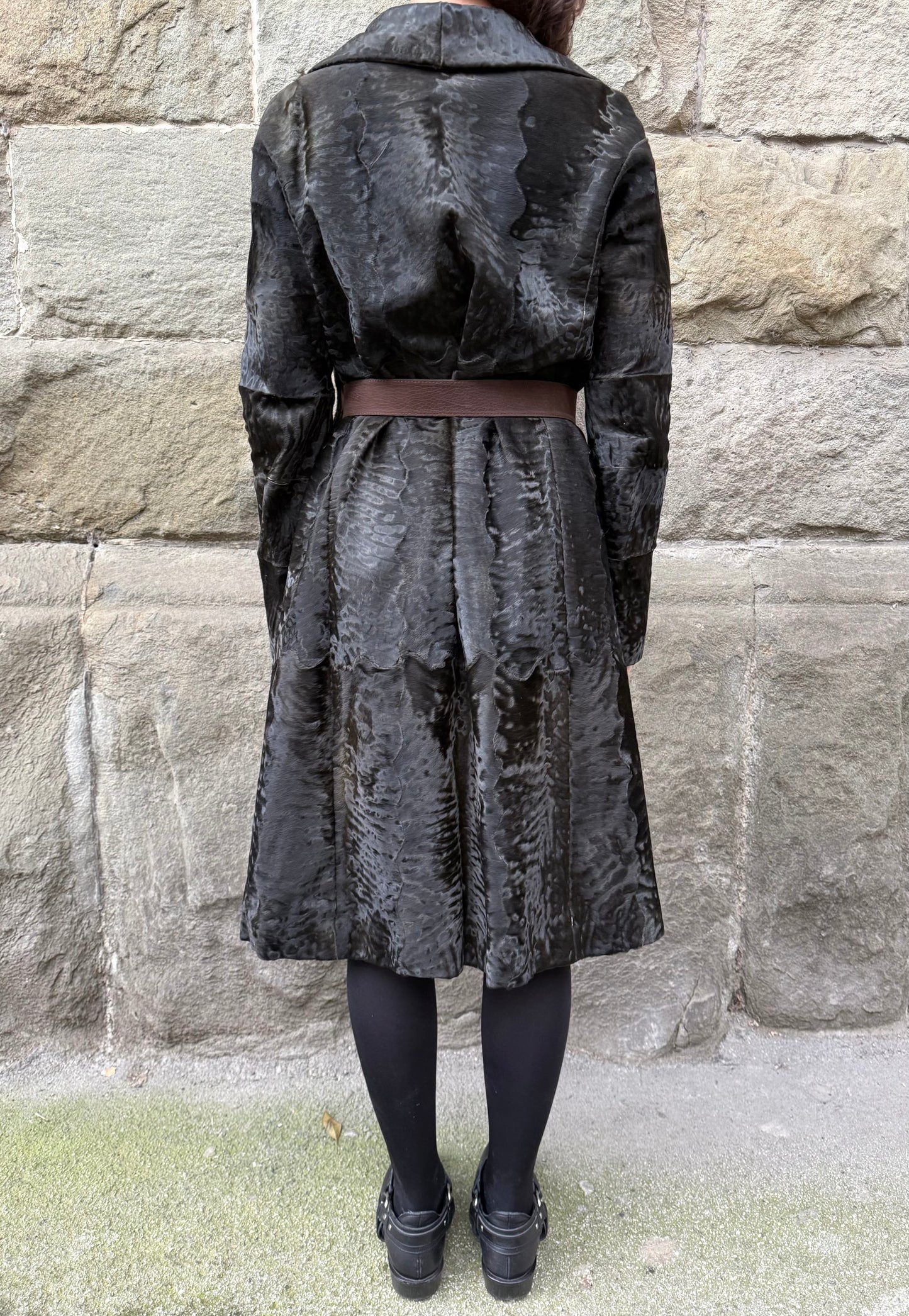 Marni Cappotto Astrakan Sartoriale con Cintura Marrone - Pally Vintage Closet