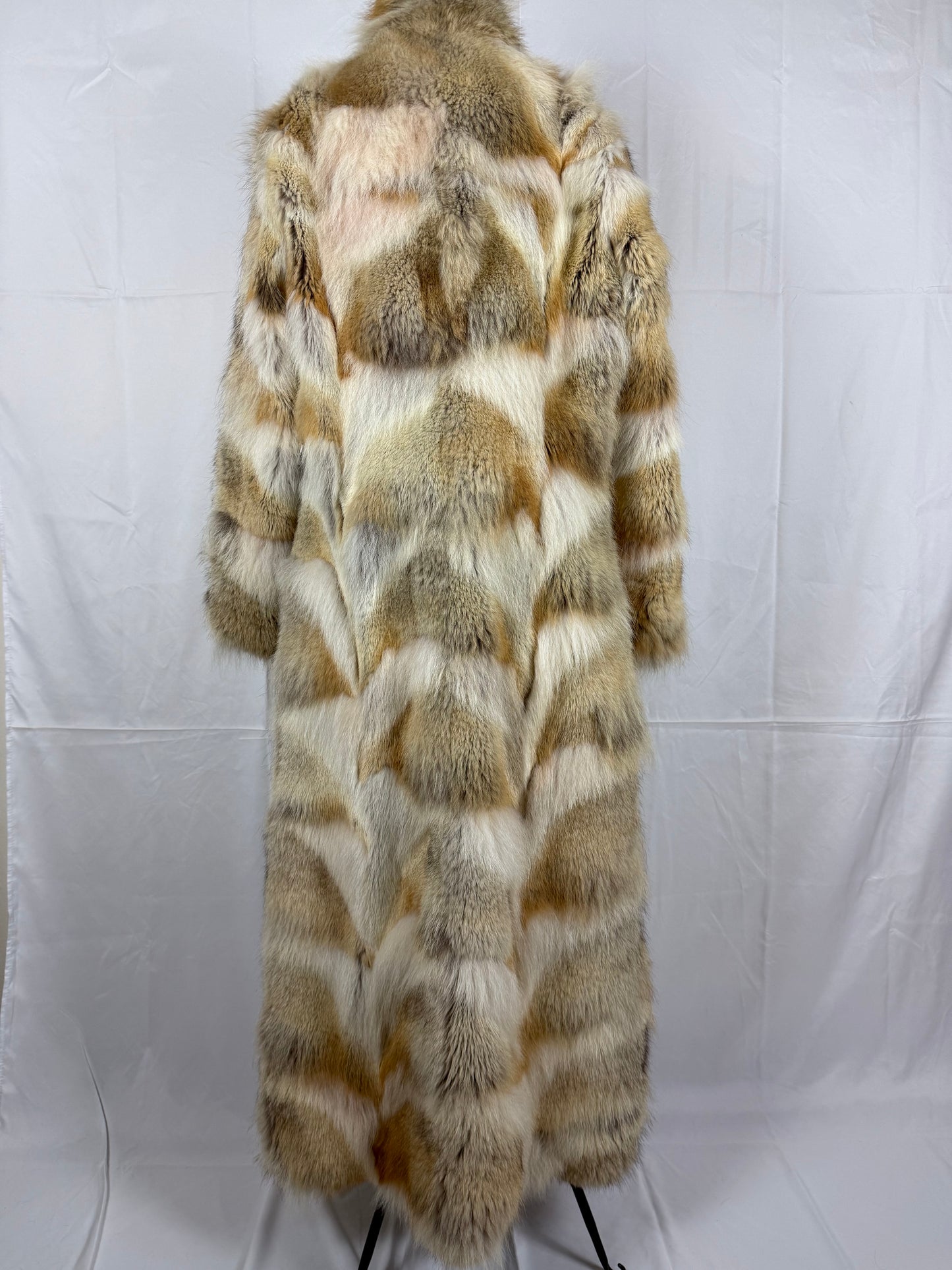 Milona Cappotto Pelliccia Reversibile in Vero Coyote e Pelle Beige e Bianco - Pally Vintage Closet