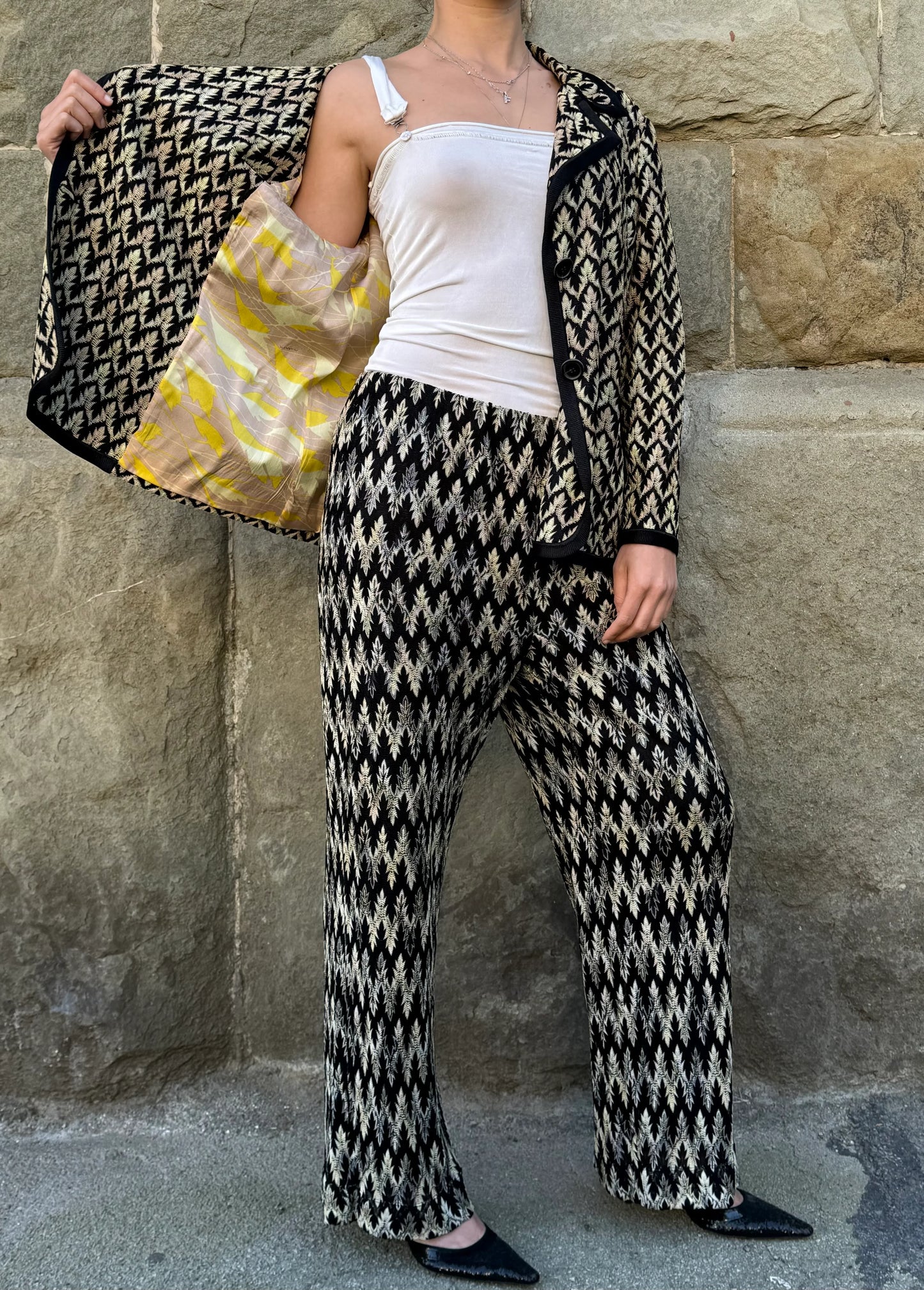 Missoni-Completo-Vintage-Blazer-e-Pantaloni-in-Maglia-Lavorata-Nero-e-Oro-70300492136772 - Pally Vintage Closet