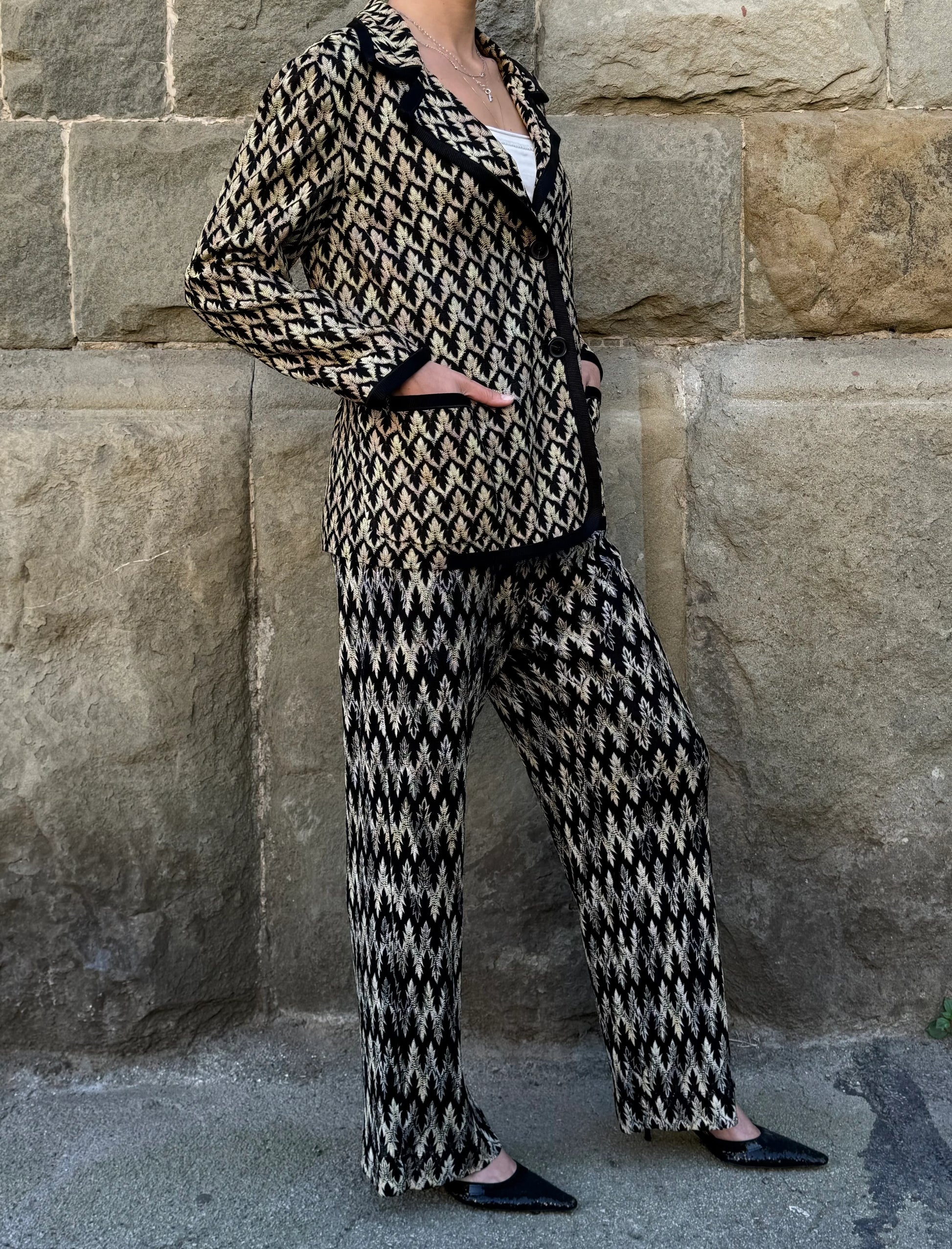 Missoni-Completo-Vintage-Blazer-e-Pantaloni-in-Maglia-Lavorata-Nero-e-Oro-70300492169540 - Pally Vintage Closet