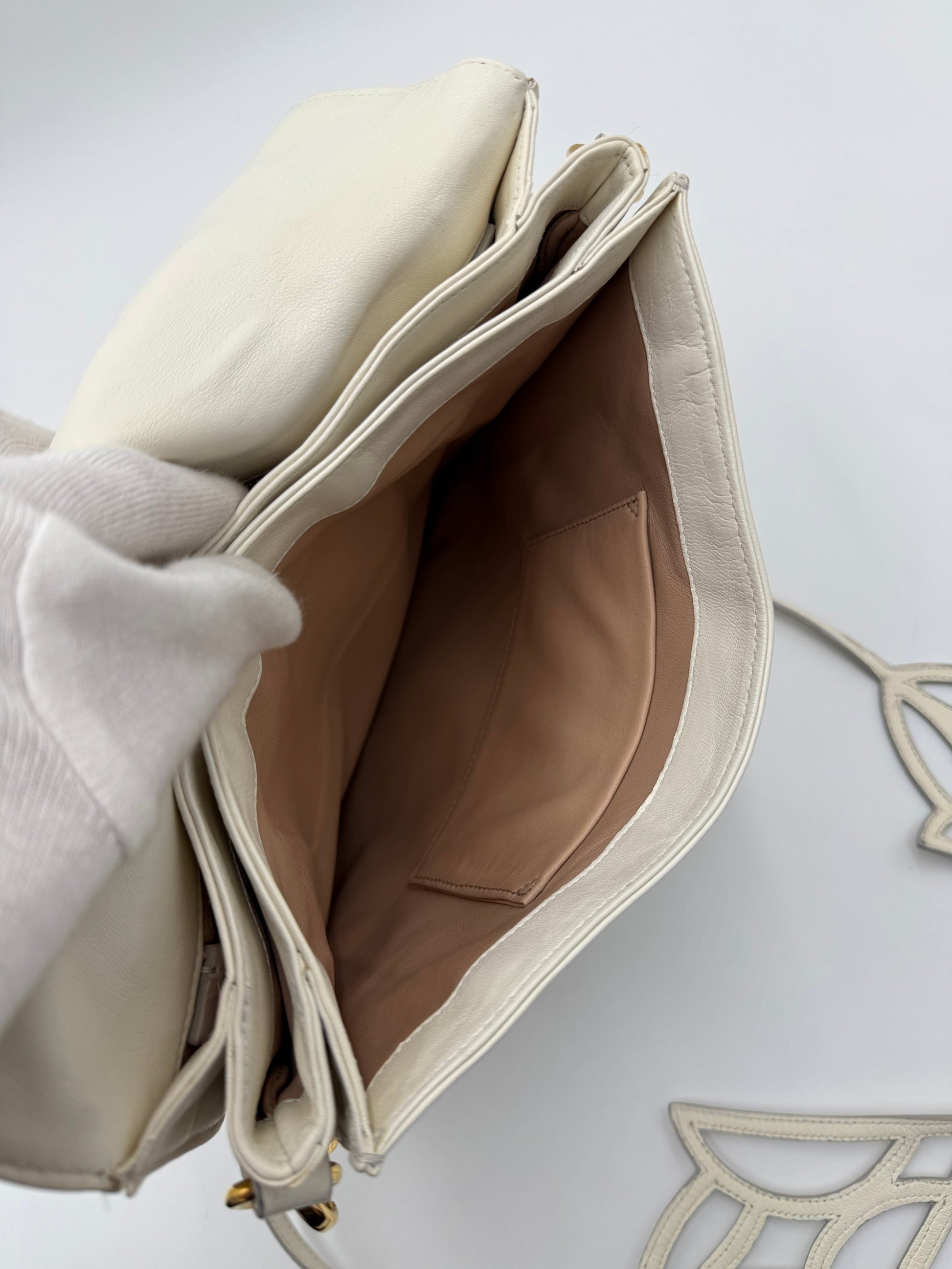 Miu Miu Borsa Vintage Stella a Tracolla in Pelle Bianca - Pally Vintage Closet