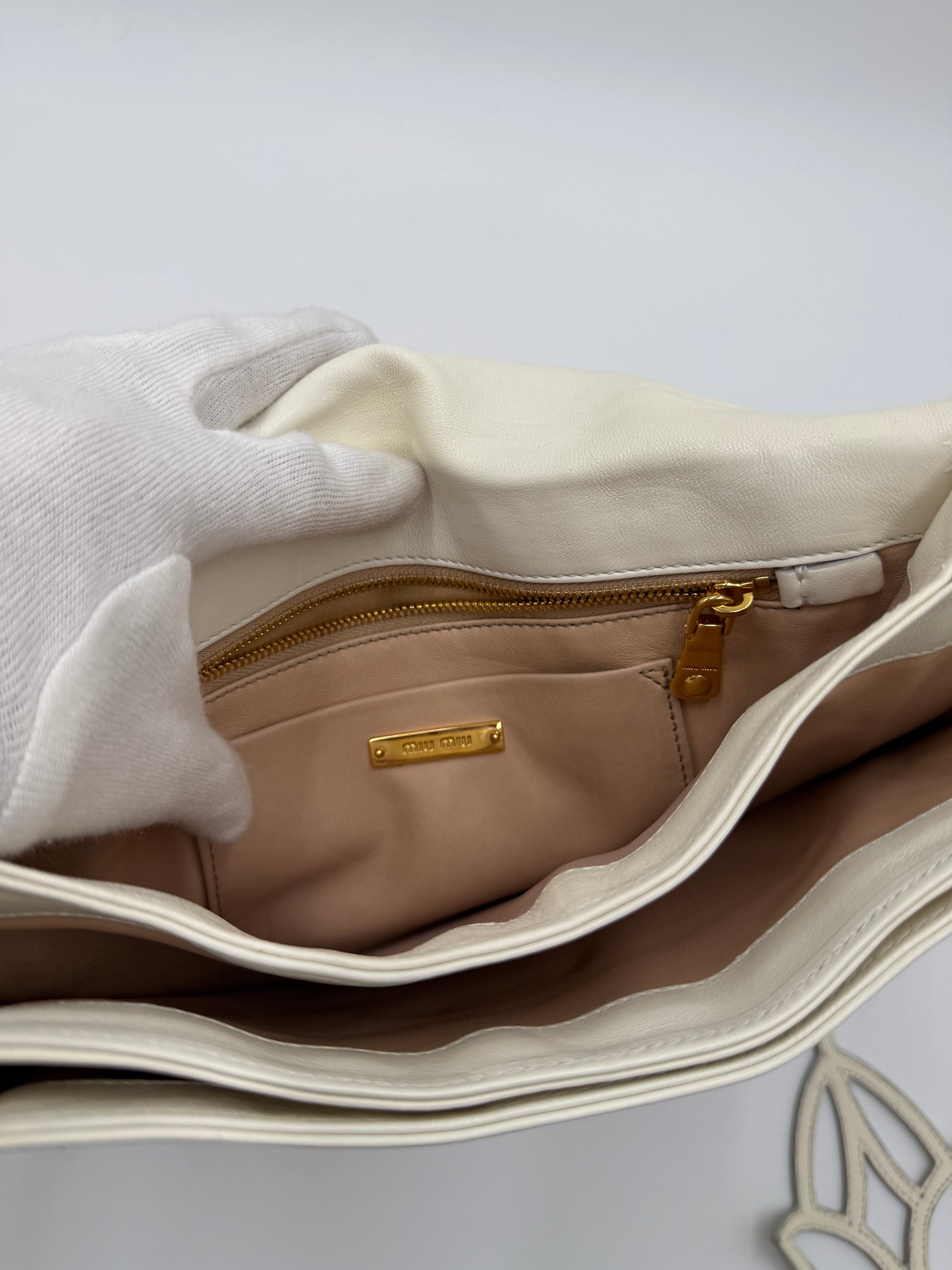 Miu Miu Borsa Vintage Stella a Tracolla in Pelle Bianca - Pally Vintage Closet