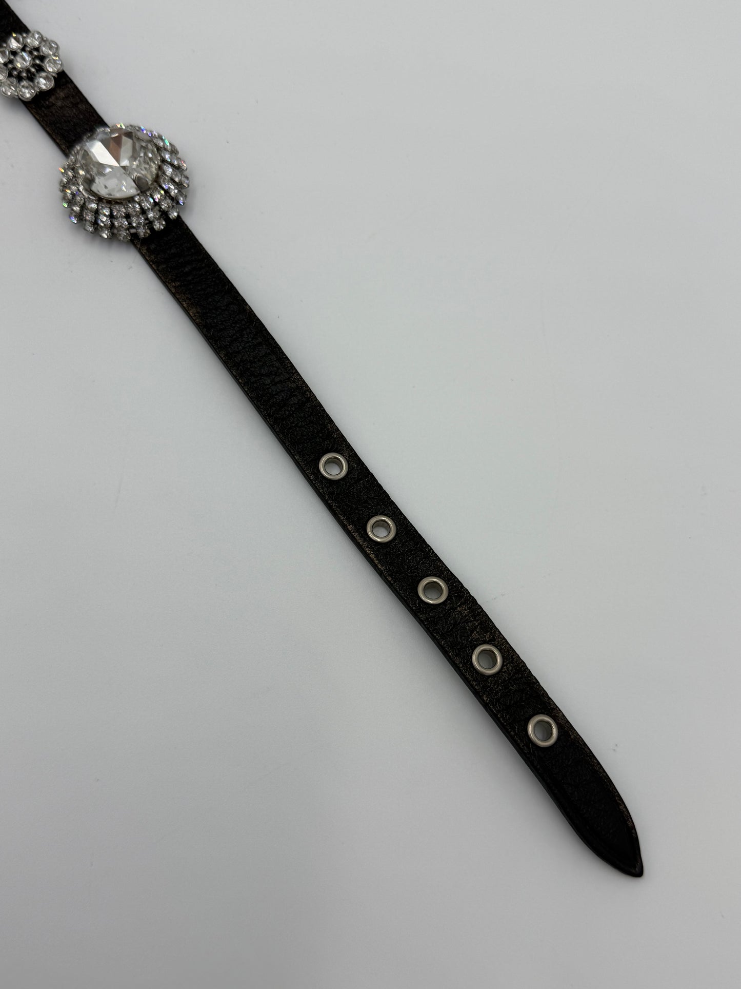 Miu Miu Choker in Pelle con Cristalli Oversize Marrone Scuro