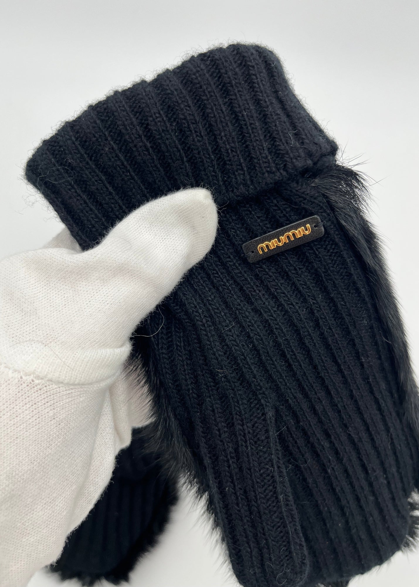 Miu Miu Guanti in Pelliccia e Cachemire Neri