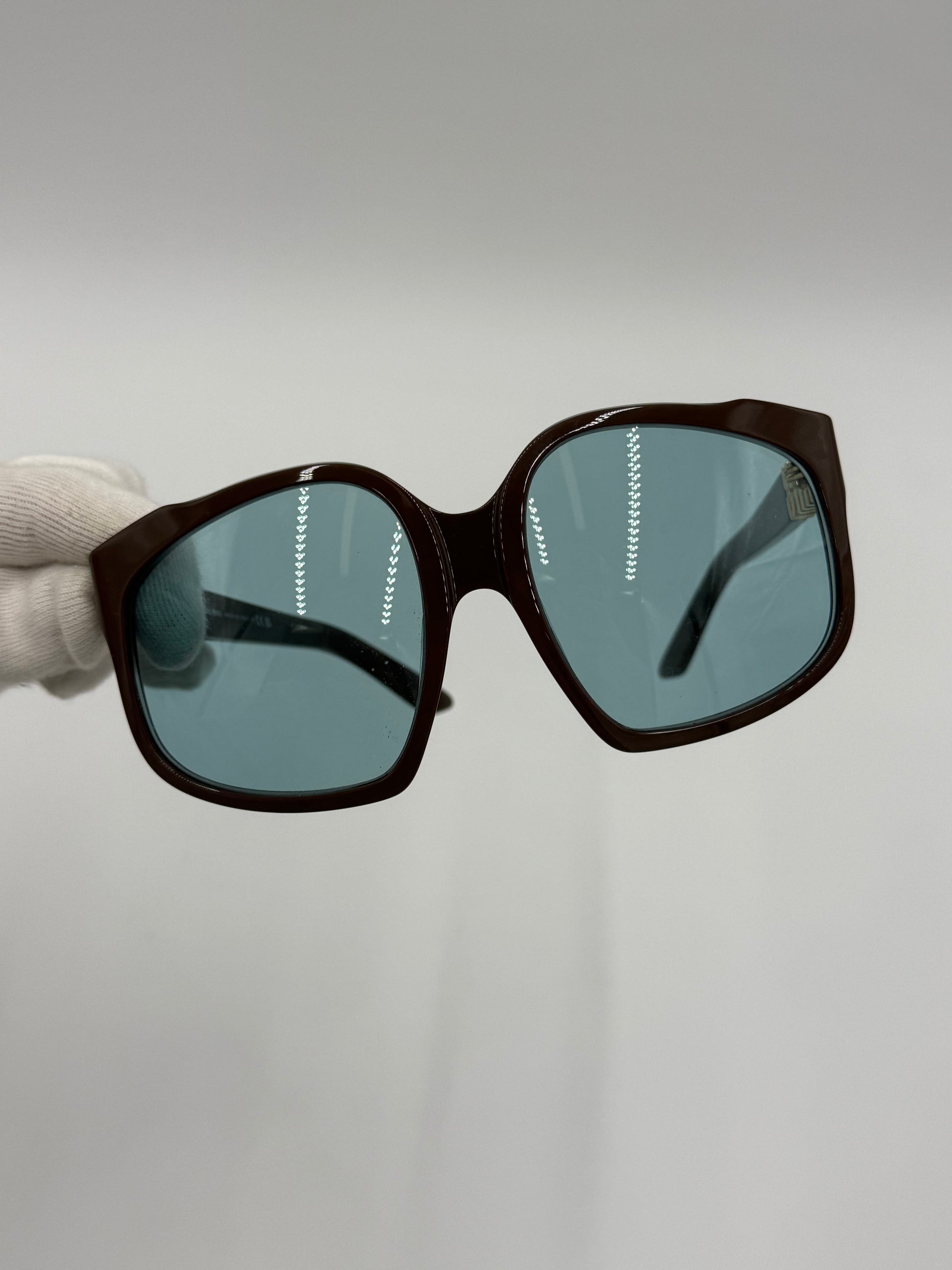 Miu Miu Occhiali da Sole Oversize in Acetato Marrone - Pally Vintage Closet