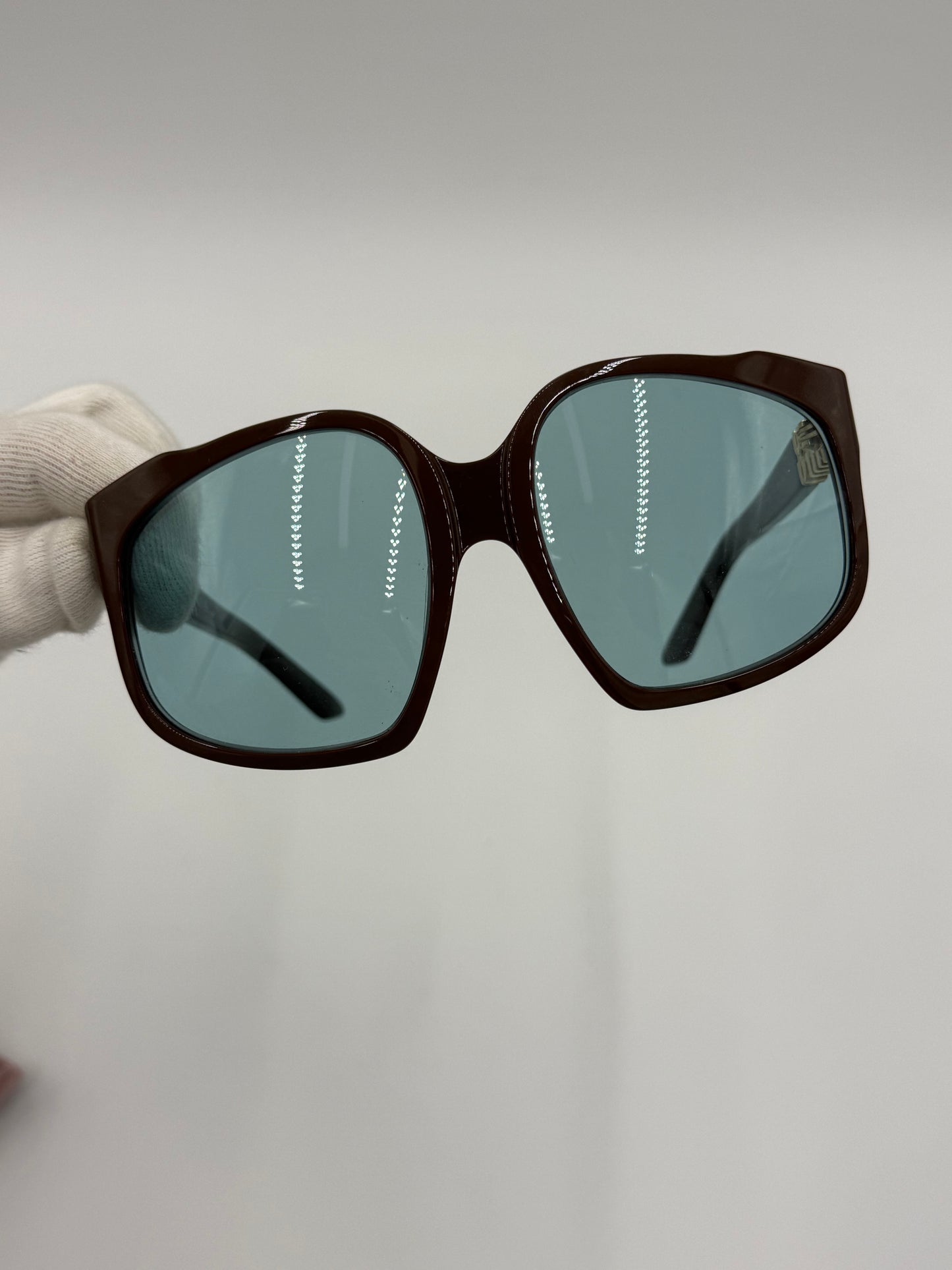 Miu Miu Occhiali da Sole Oversize in Acetato Marrone - Pally Vintage Closet