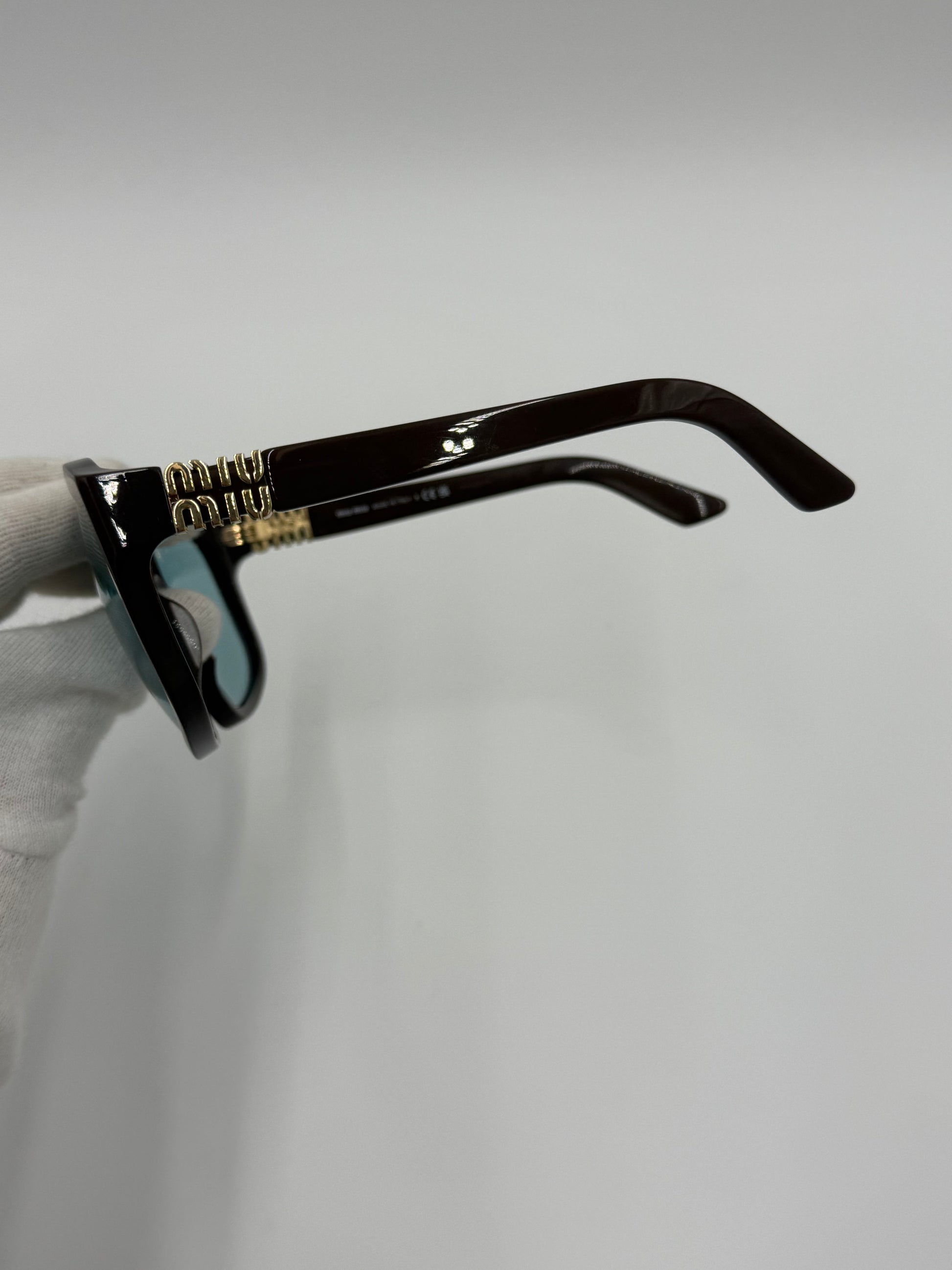 Miu Miu Occhiali da Sole Oversize in Acetato Marrone - Pally Vintage Closet