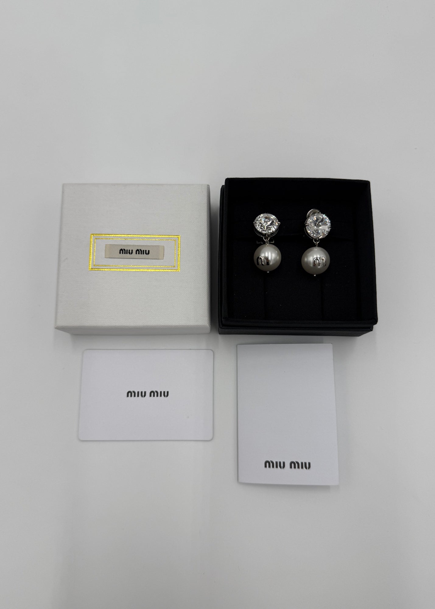 Miu Miu Orecchini Clip Argento e Perle a Goccia