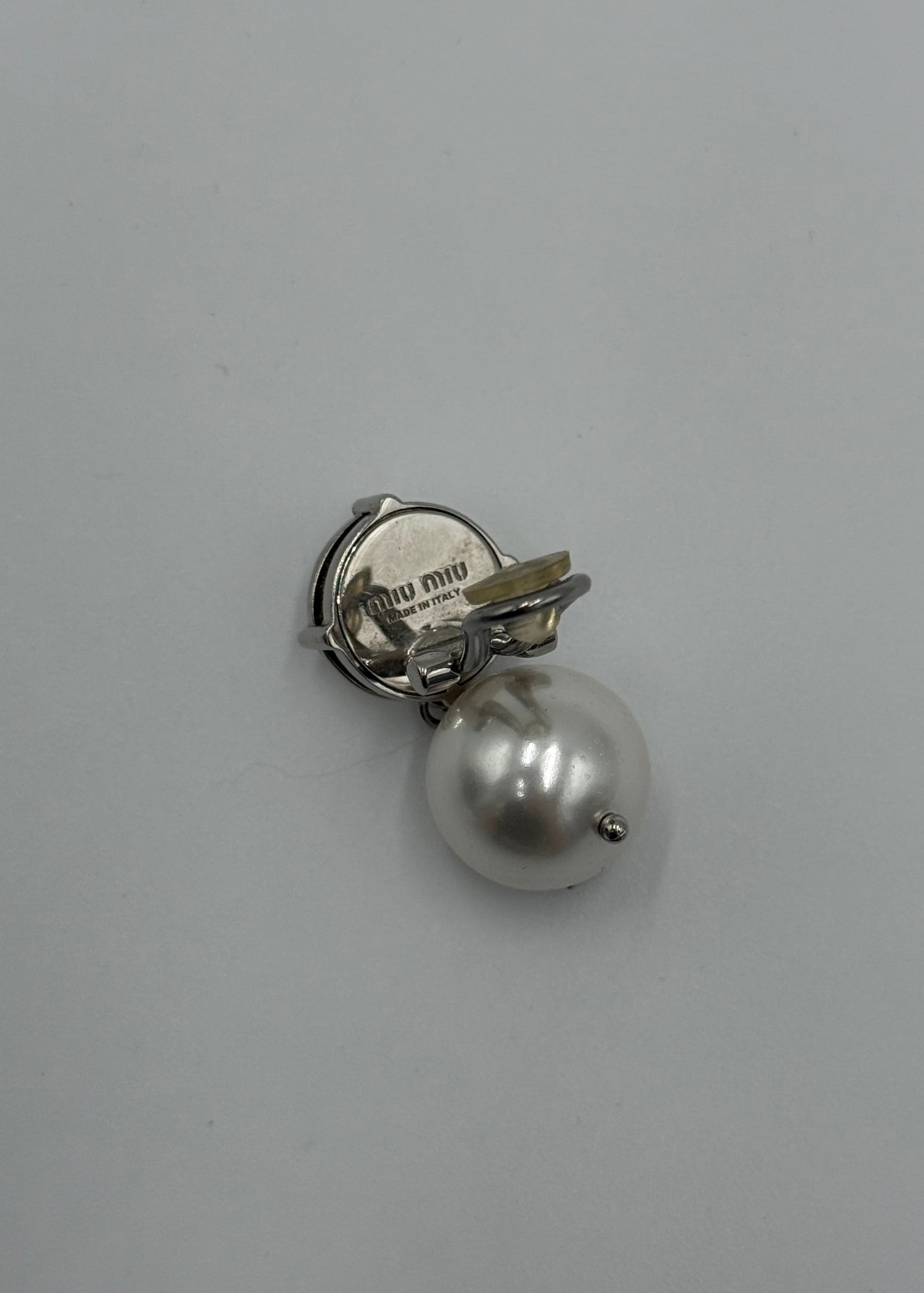 Miu Miu Orecchini Clip Argento e Perle a Goccia