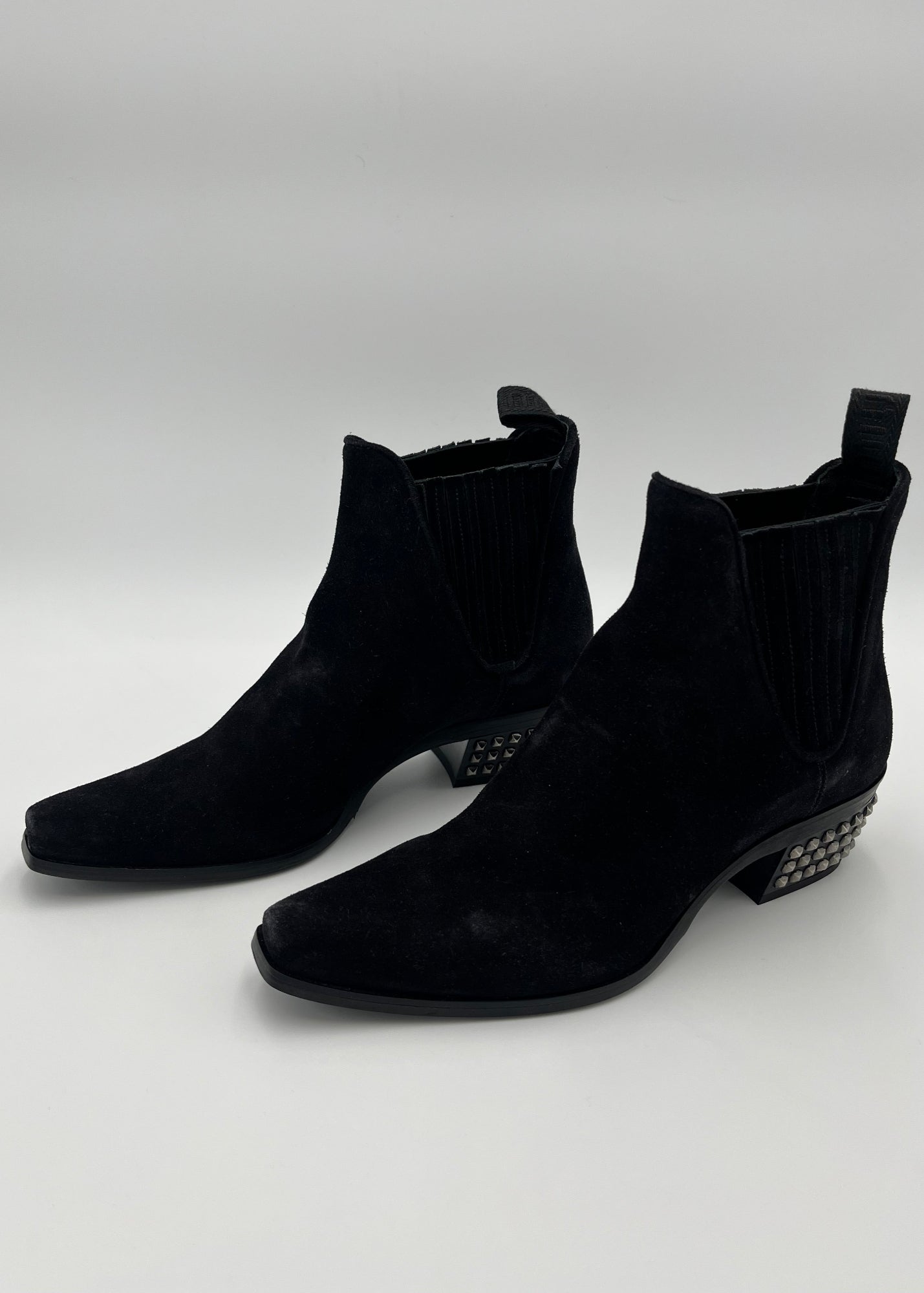 Miu Miu Stivaletti Suede Nero