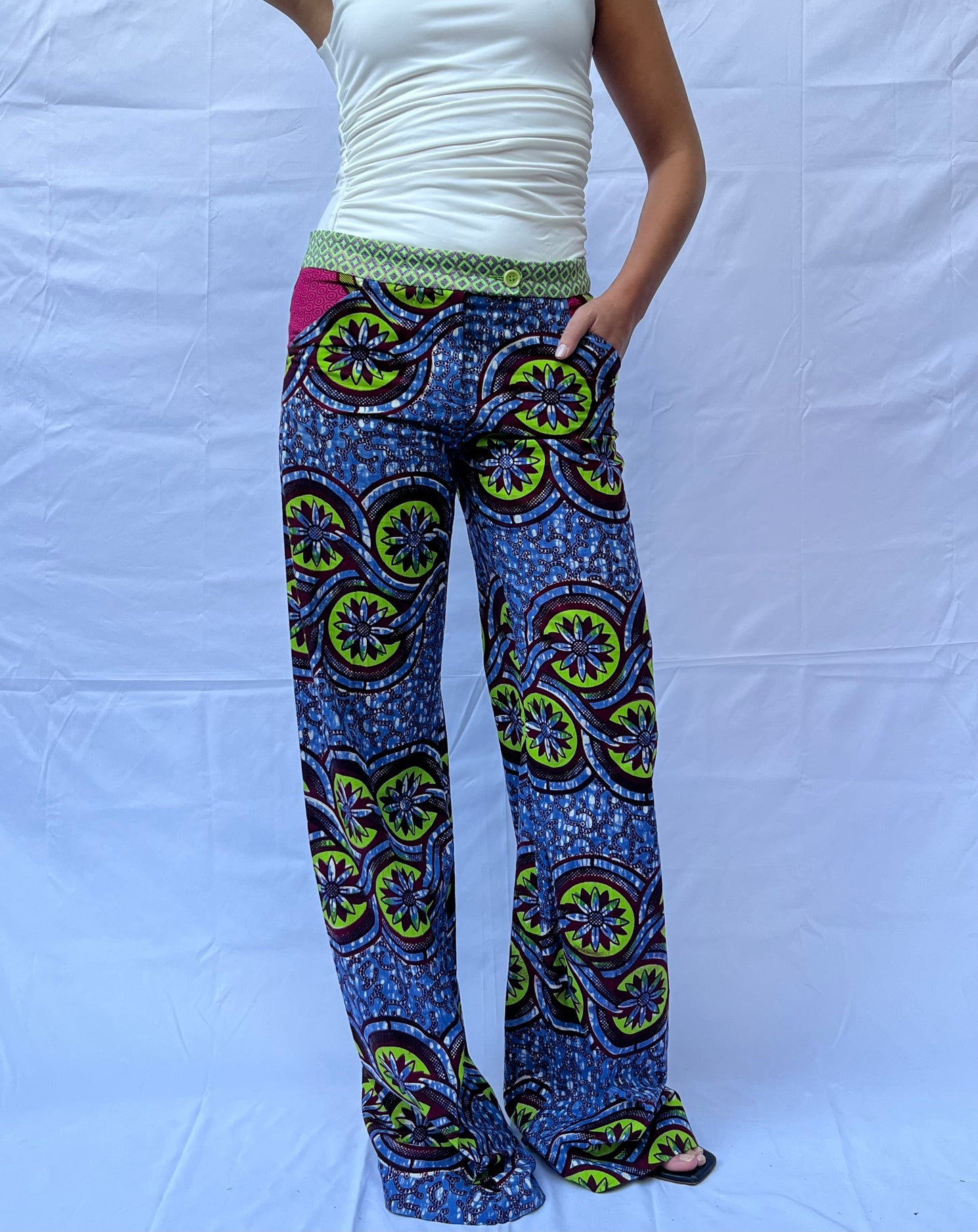 Moschino Cheap and Chic Pantaloni a Gamba Larga Stampa Astratta Multicolor - Pally Vintage Closet