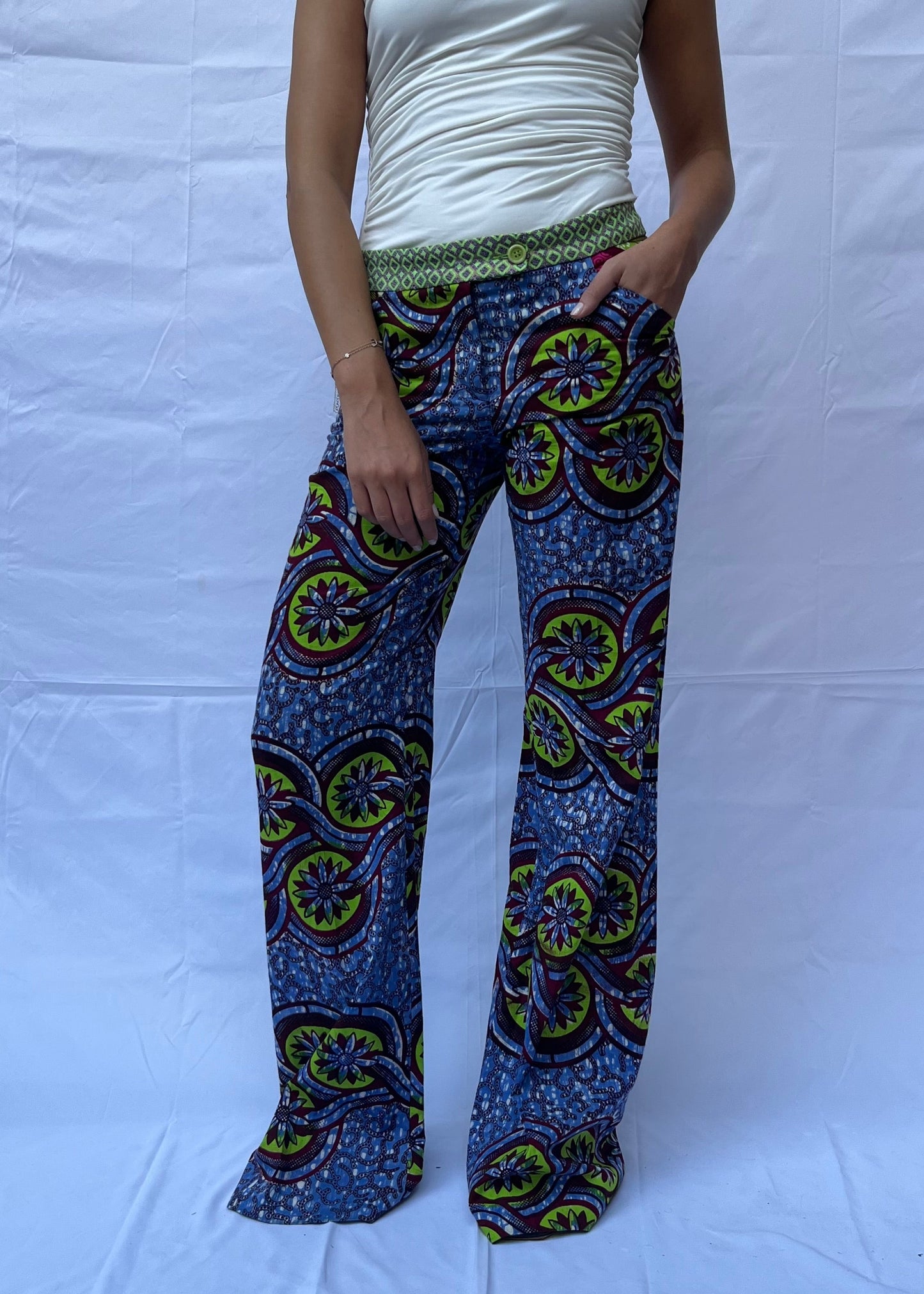Moschino Cheap and Chic Pantaloni a Gamba Larga Stampa Astratta Multicolor - Pally Vintage Closet