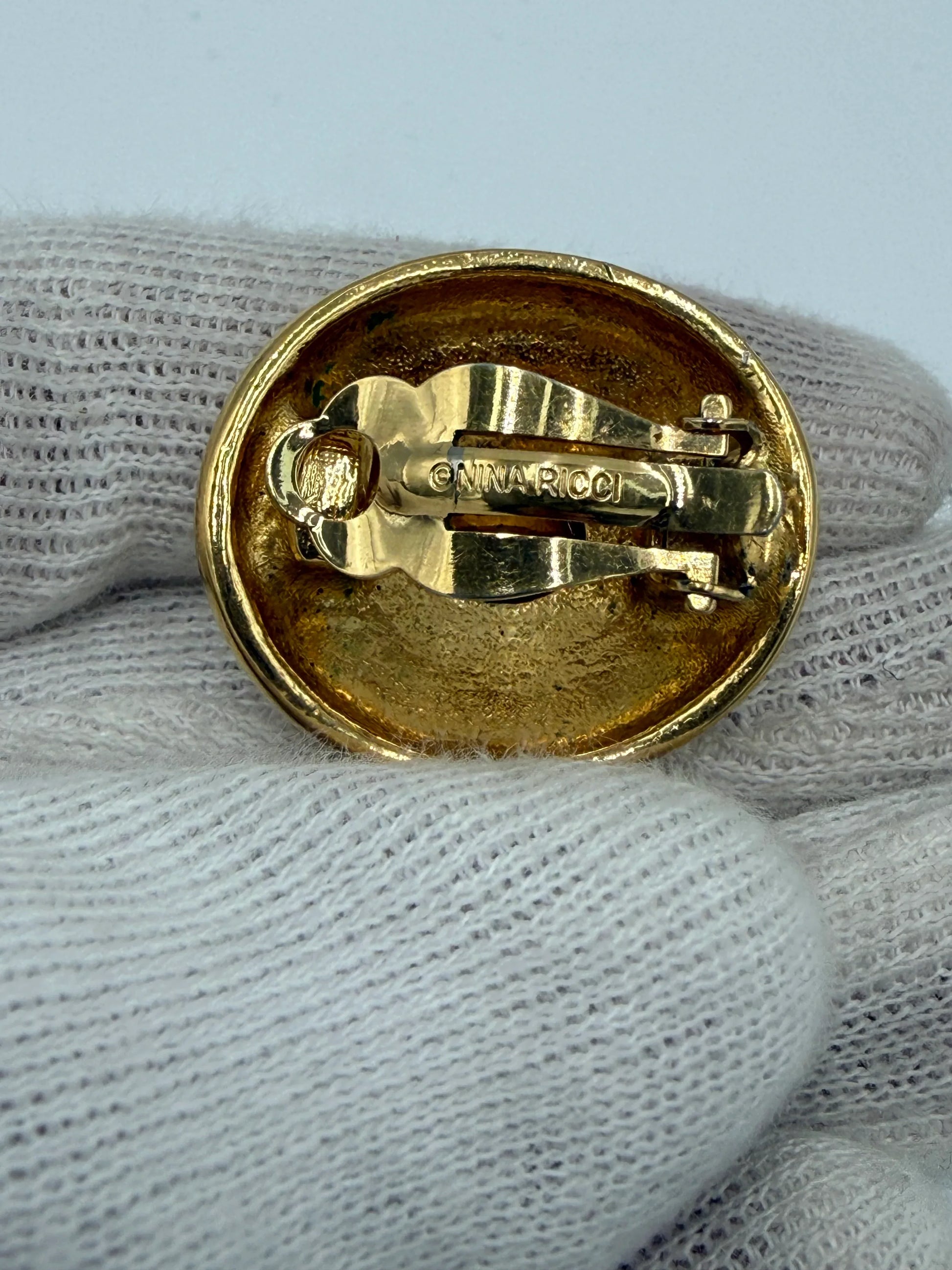 Nina-Ricci-Orecchini-Vintage-a-Clip-con-Cristalli-e-Finitura-Dorata-70136696865092 - Pally Vintage Closet