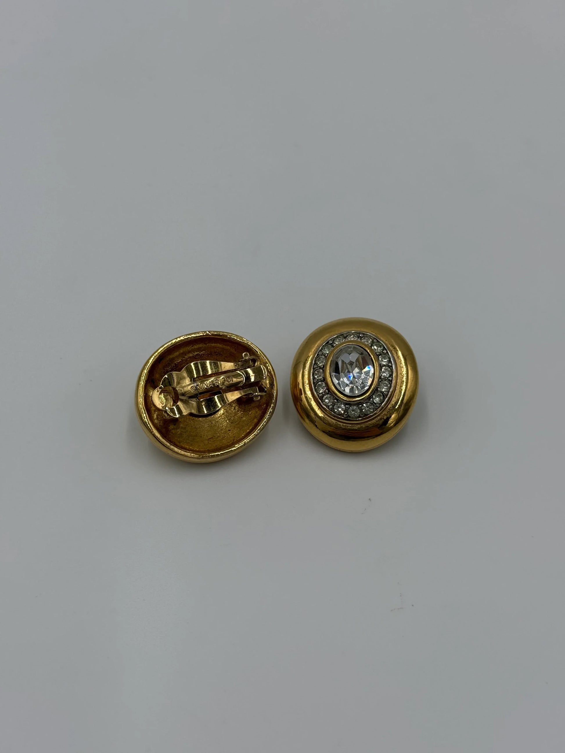Nina-Ricci-Orecchini-Vintage-a-Clip-con-Cristalli-e-Finitura-Dorata-70136696897860 - Pally Vintage Closet