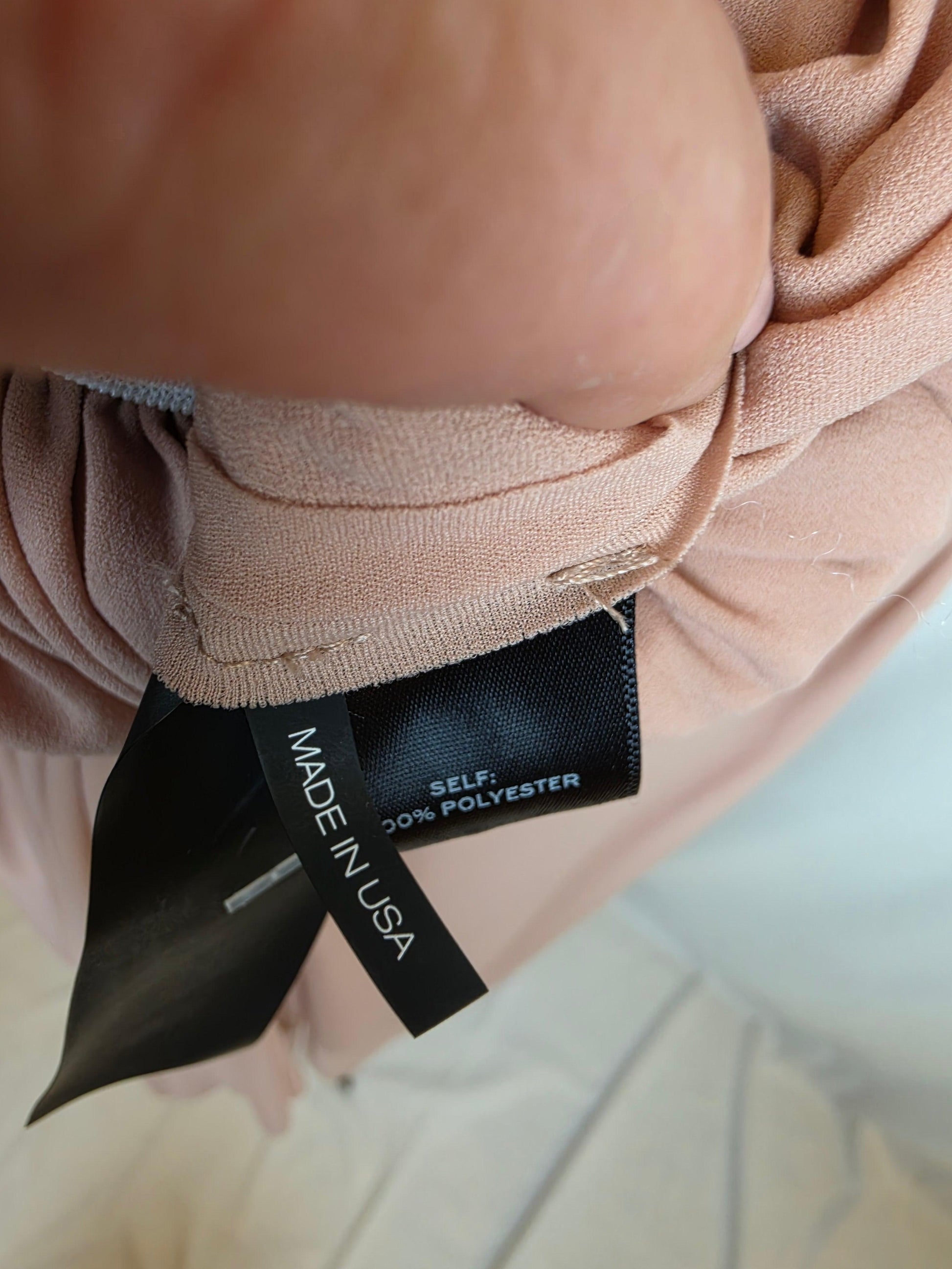 Norma Kamali Abito Midi Asimmetrico con Scollo Profondo Rosa Cipria - Pally Vintage Closet