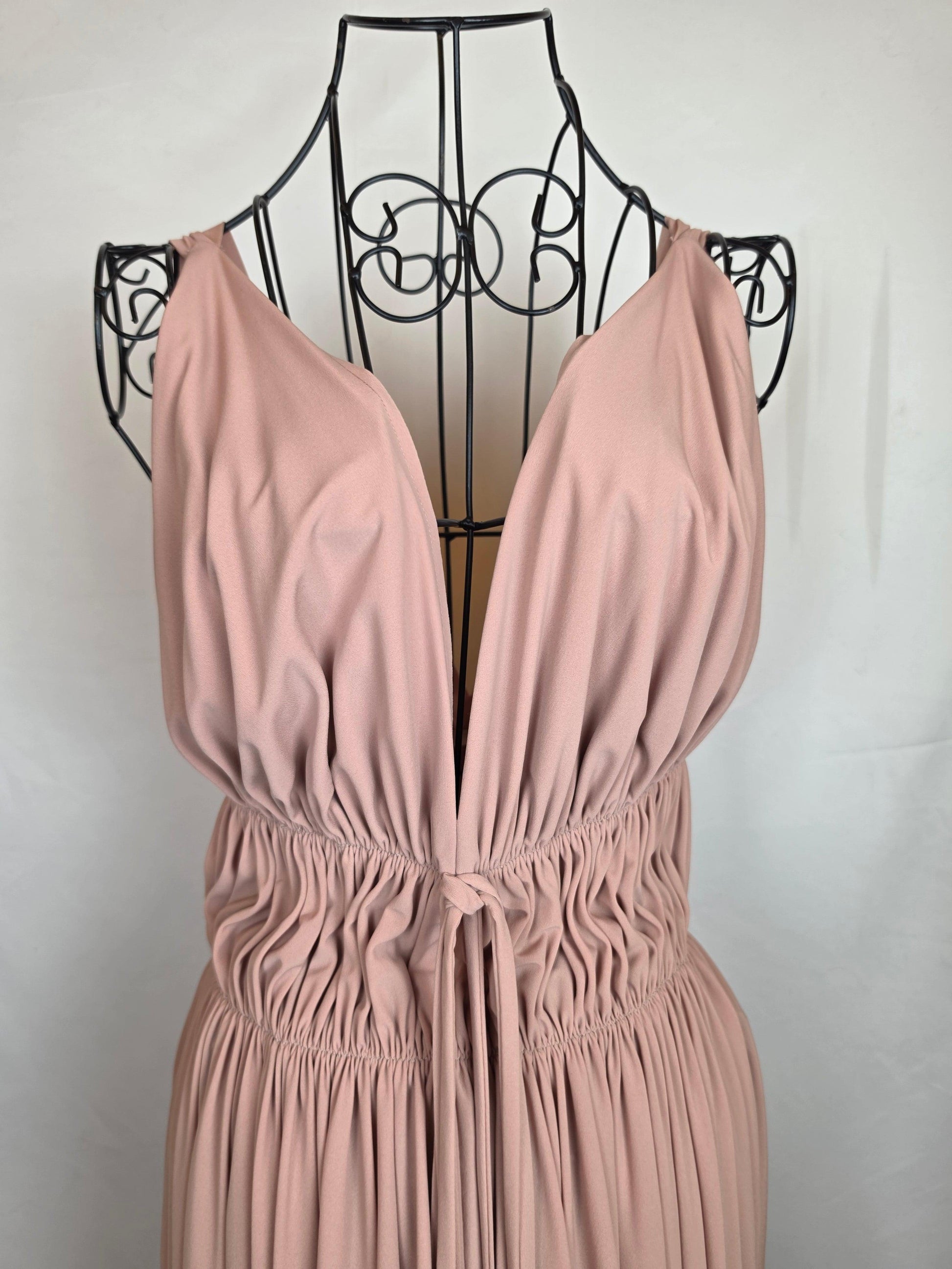 Norma Kamali Abito Midi Asimmetrico con Scollo Profondo Rosa Cipria - Pally Vintage Closet