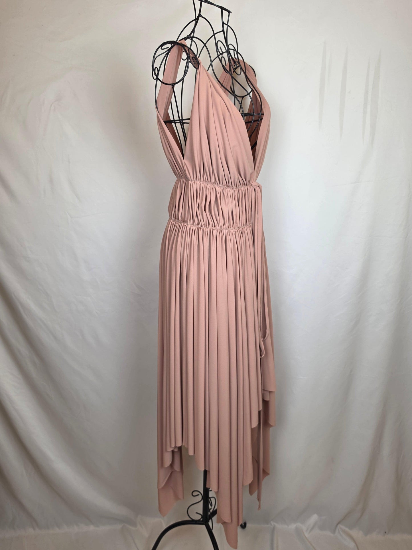 Norma Kamali Abito Midi Asimmetrico con Scollo Profondo Rosa Cipria - Pally Vintage Closet