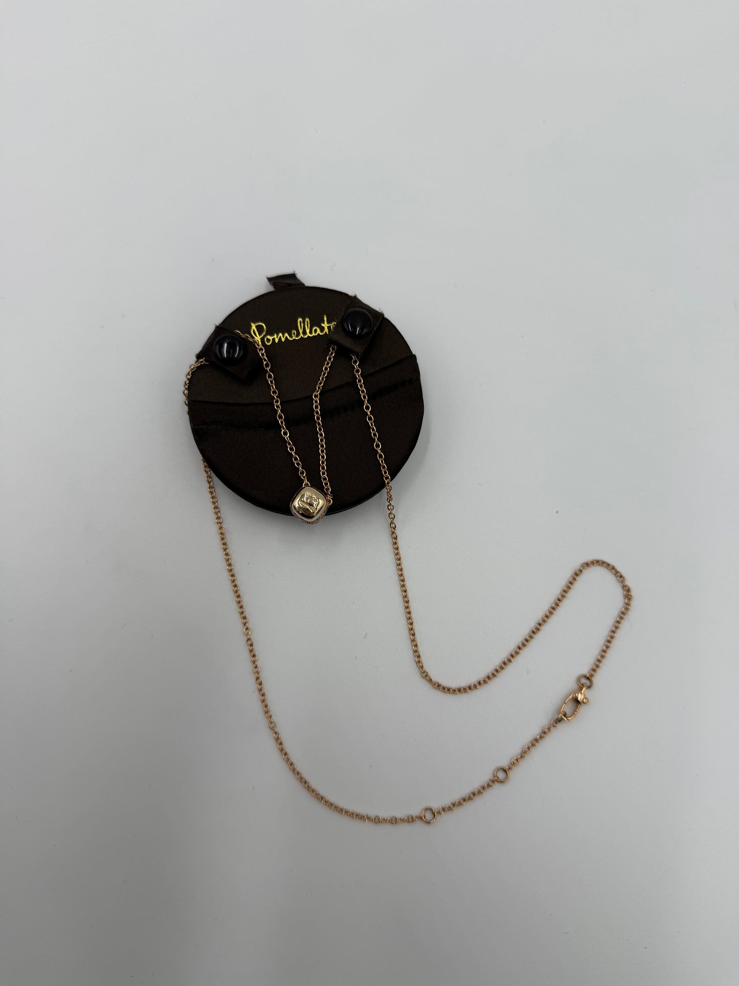 Pomellato Collana con Ciondolo Nudo Petit in Oro Rosa e Pavé di Diamanti - Pally Vintage Closet