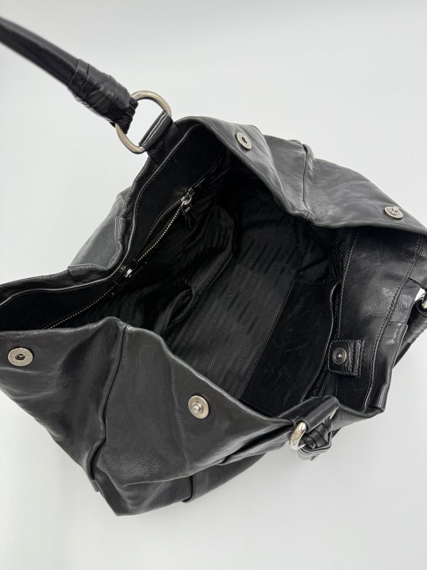 Prada Borsa Hobo Vintage in Pelle Nera - Pally Vintage Closet