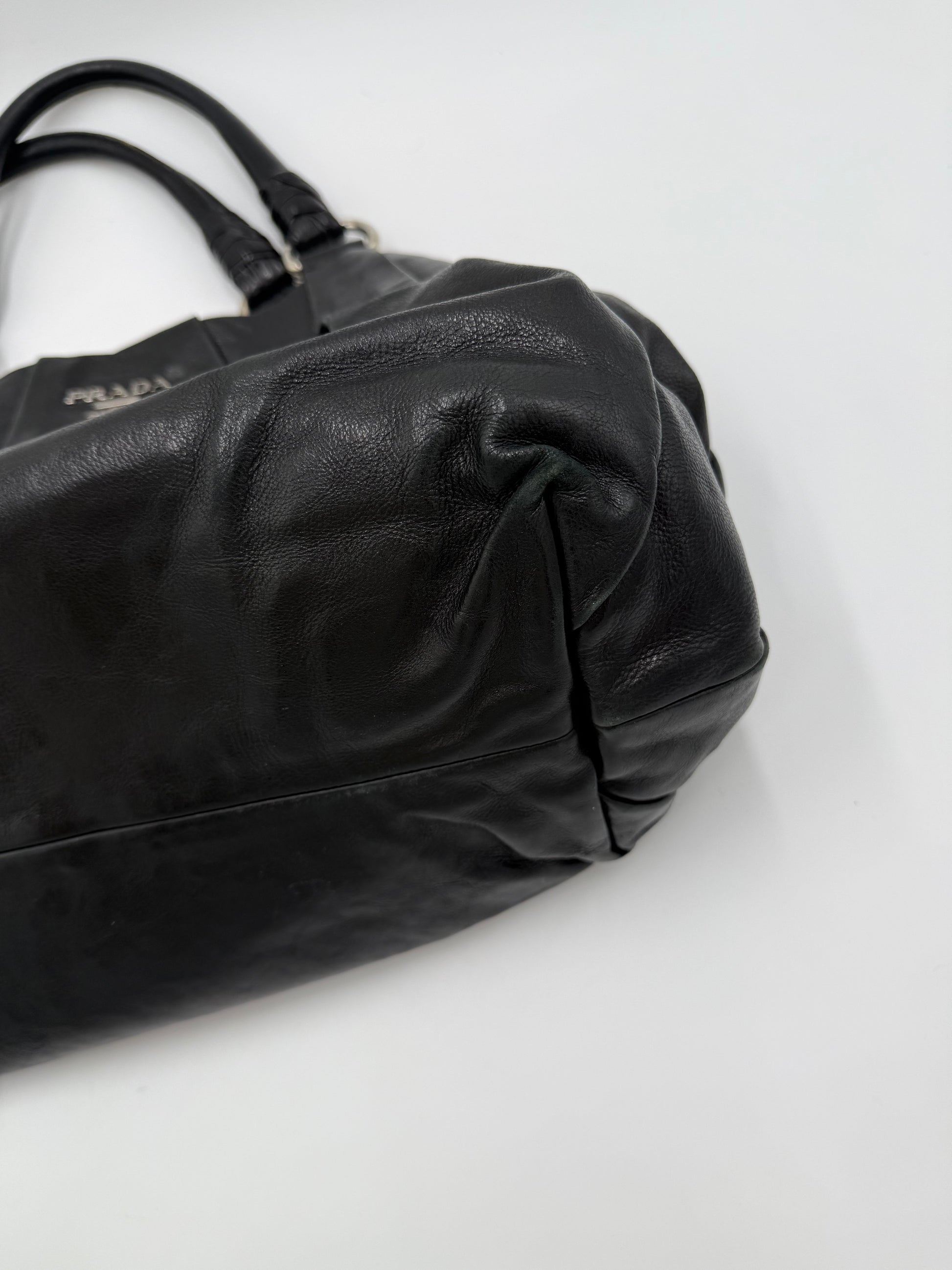 Prada Borsa Hobo Vintage in Pelle Nera - Pally Vintage Closet