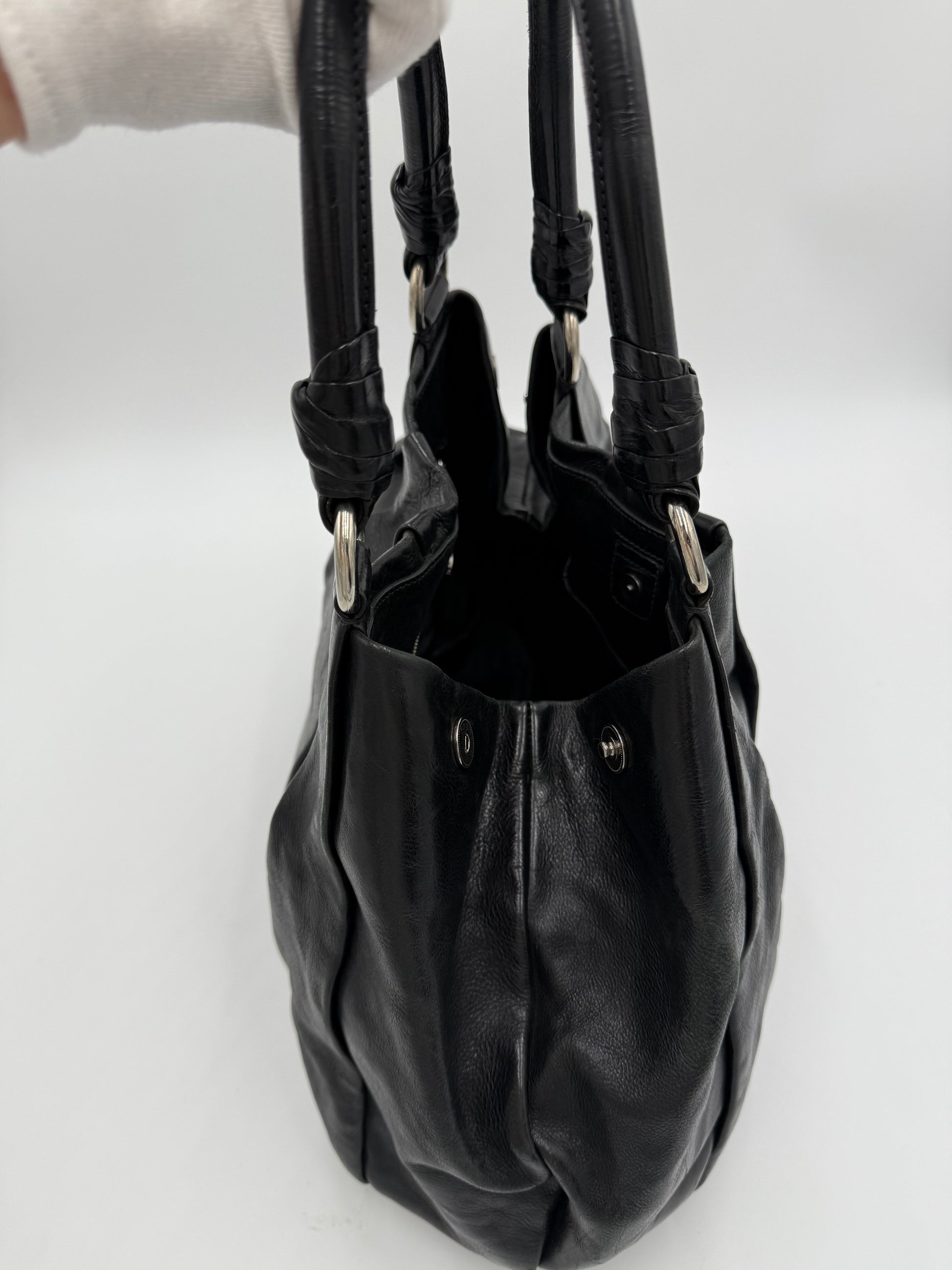 Prada Borsa Hobo Vintage in Pelle Nera - Pally Vintage Closet