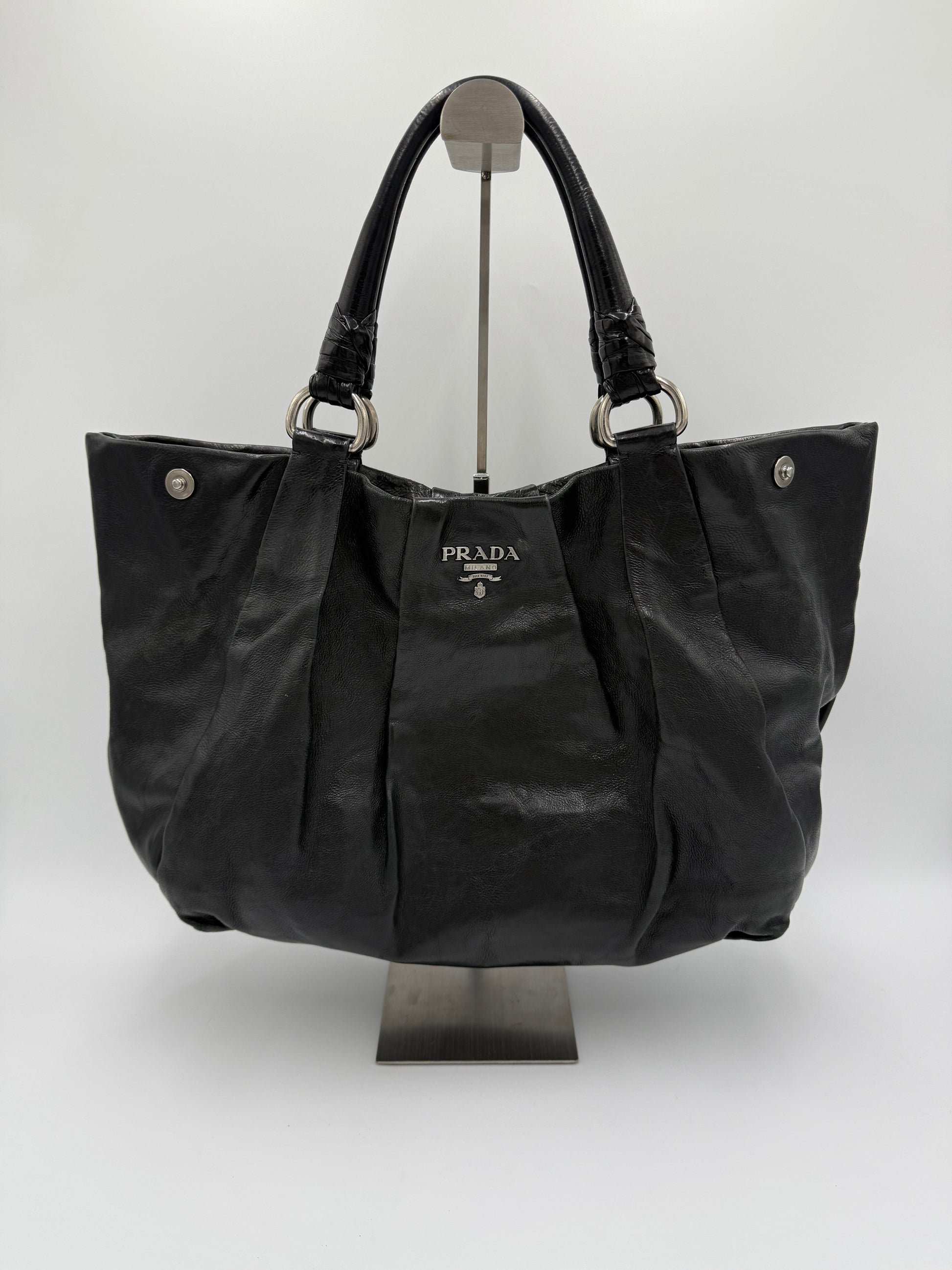 Prada Borsa Hobo Vintage in Pelle Nera - Pally Vintage Closet