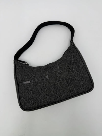 Prada-Borsa-Hobo-in-Lana-Tweed-Grigio-Antracite-70135129899332 - Pally Vintage Closet