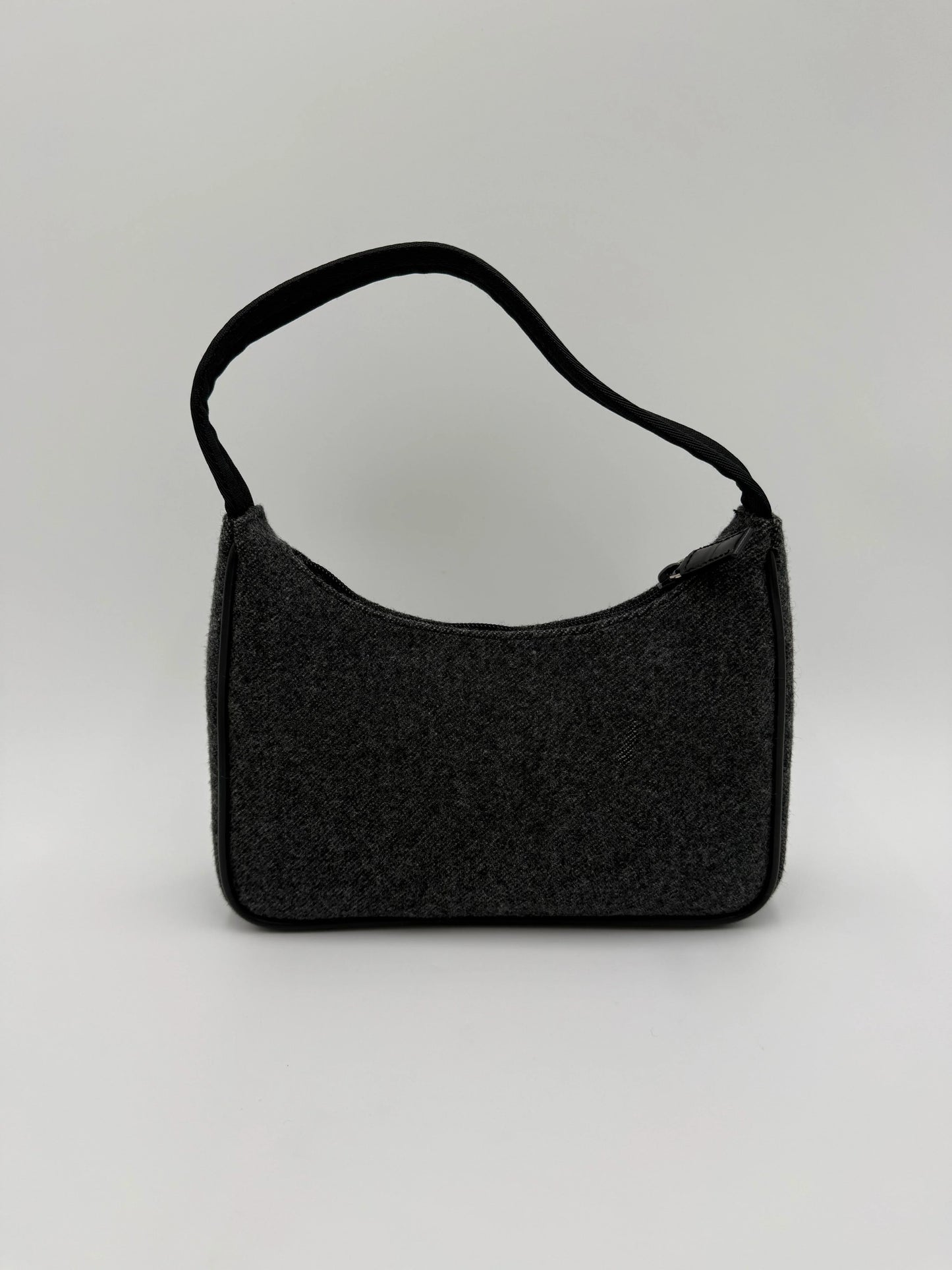 Prada-Borsa-Hobo-in-Lana-Tweed-Grigio-Antracite-70135129932100 - Pally Vintage Closet