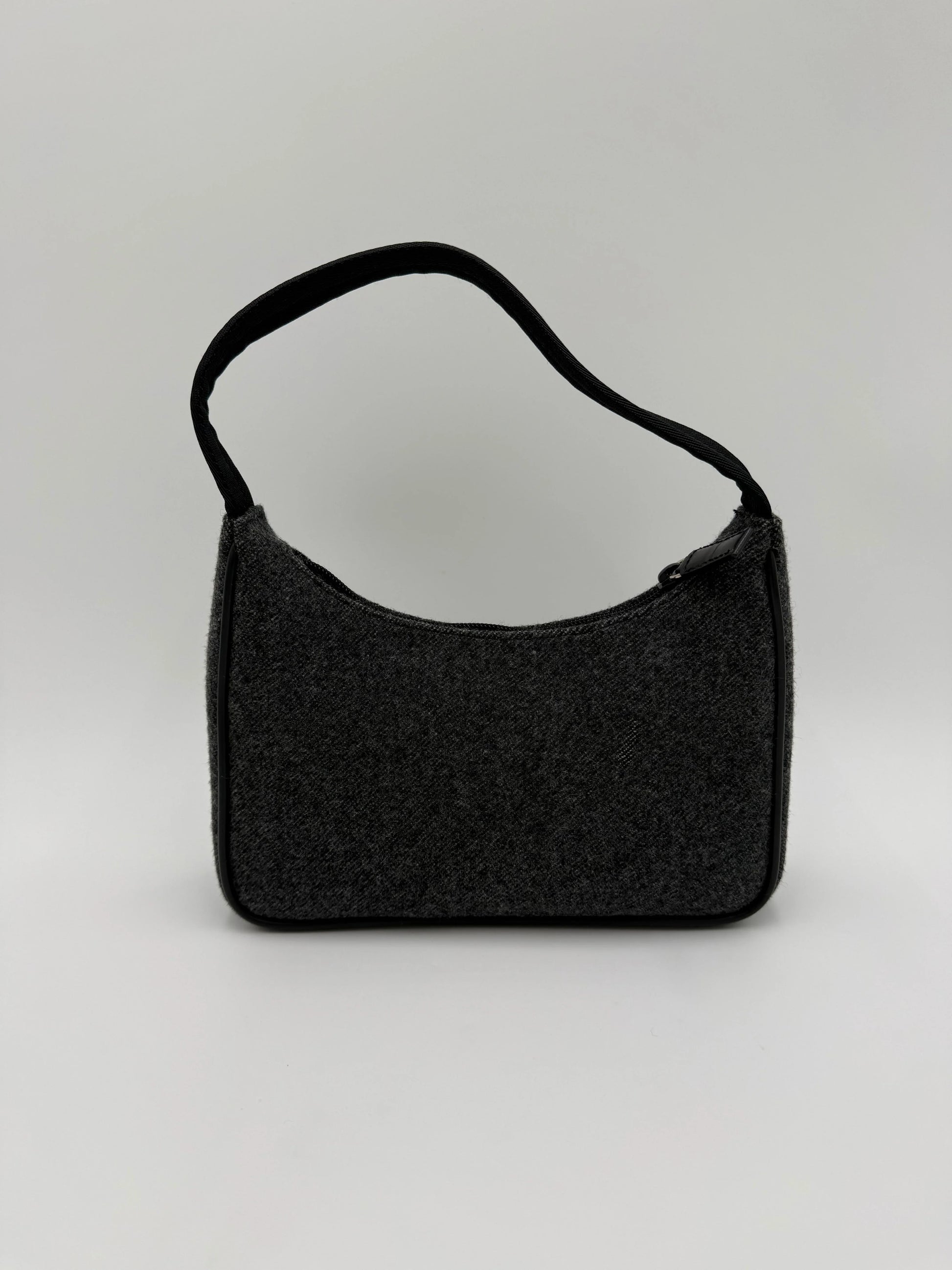 Prada-Borsa-Hobo-in-Lana-Tweed-Grigio-Antracite-70135129932100 - Pally Vintage Closet