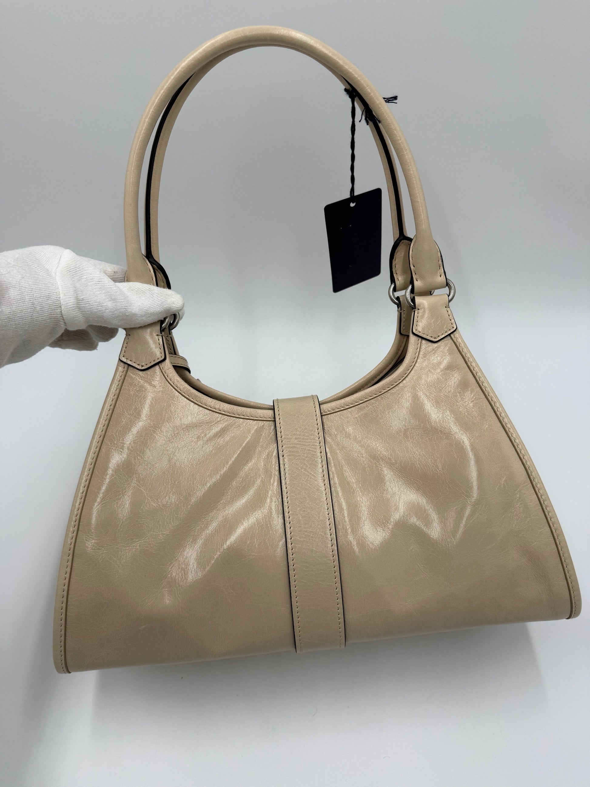 Prada-Borsa-Tote-a-Spalla-in-Pelle-Soft-Lux-Media-Travertino-70377582035268 - Pally Vintage Closet