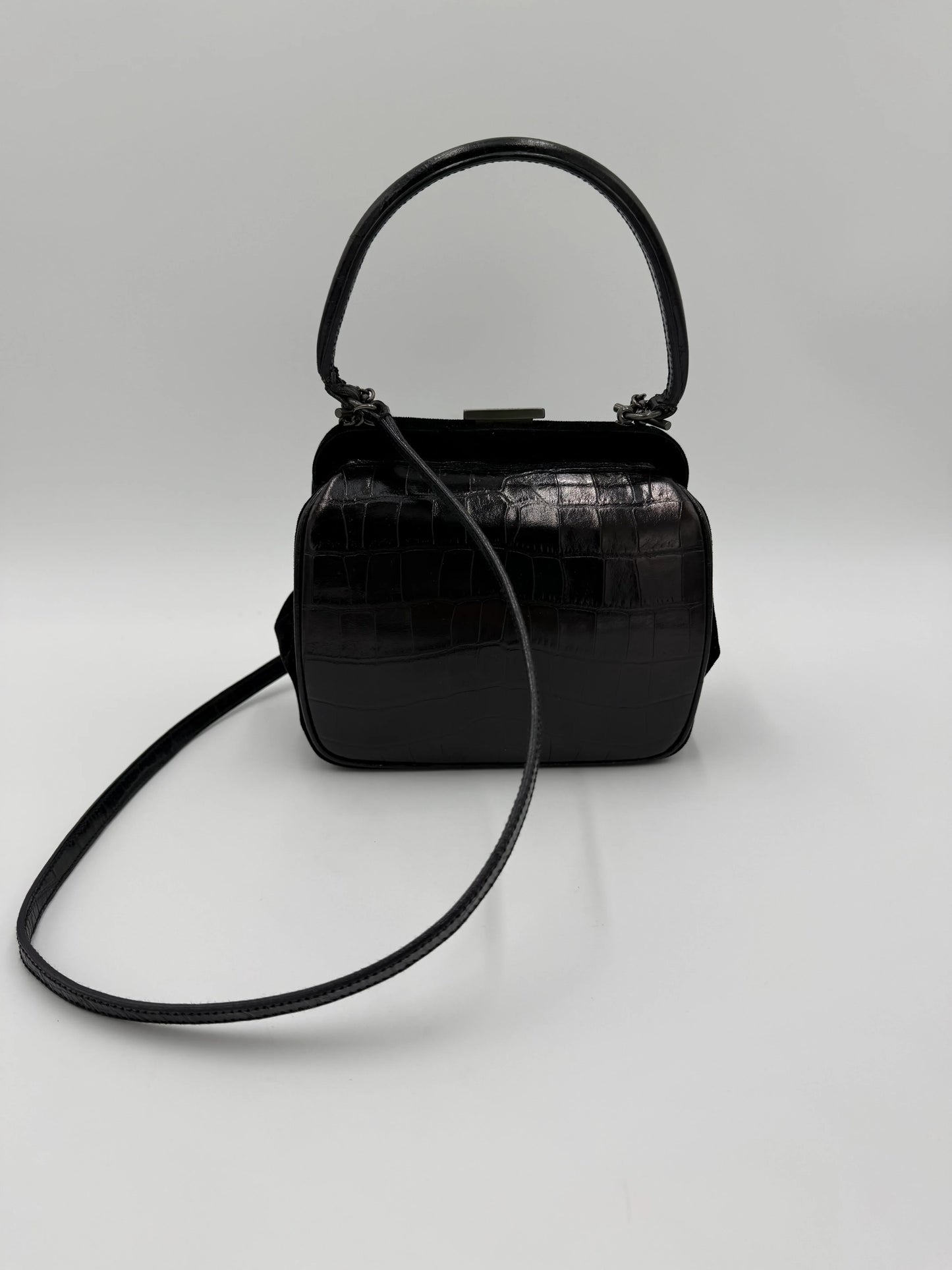 Prada-Borsa-Vintage-in-Pelle-Goffrata-Coccodrillo-Nera-70135140778308 - Pally Vintage Closet