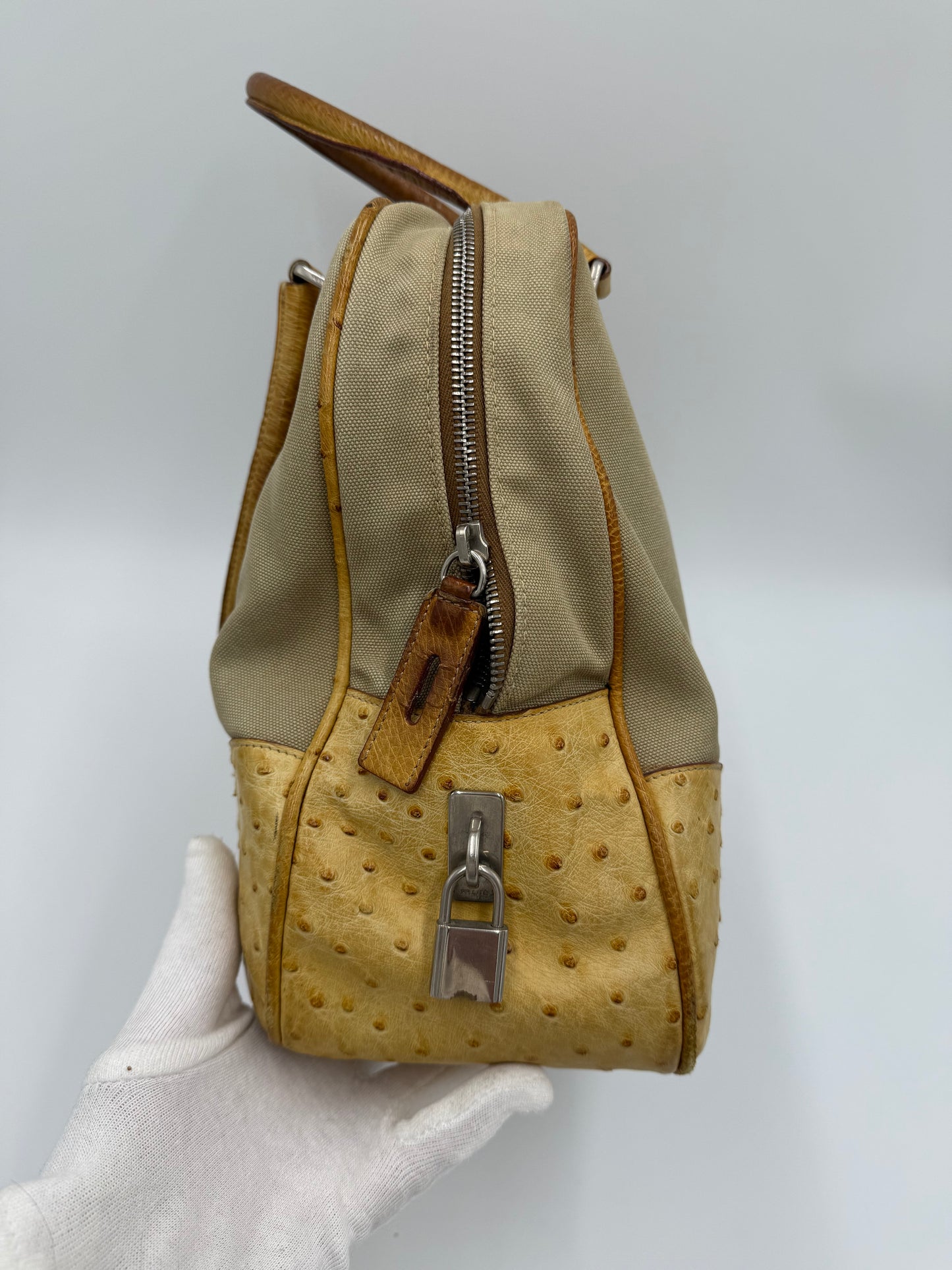 Prada Borsa Vintage in Tela e Pelle di Struzzo Beige - Pally Vintage Closet